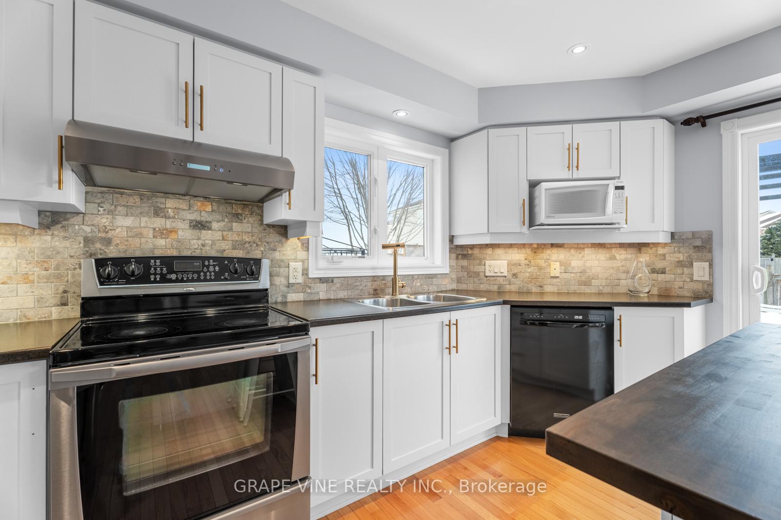 Photo 16 of 588 Dusty Miller Crescent, Ottawa, Riverside South/Gloucester Glen — HOMEH