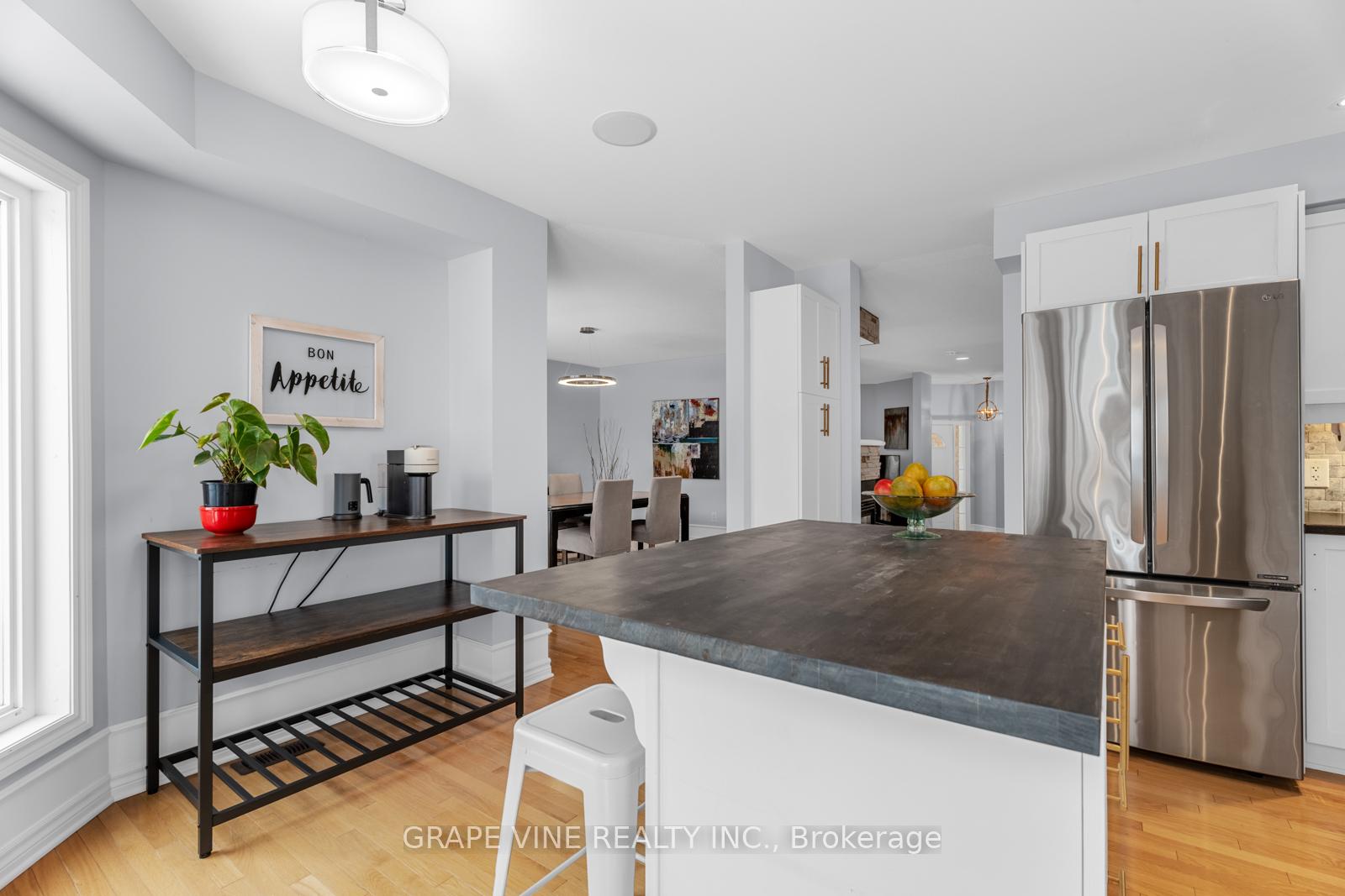 Photo 17 of 588 Dusty Miller Crescent, Ottawa, Riverside South/Gloucester Glen — HOMEH
