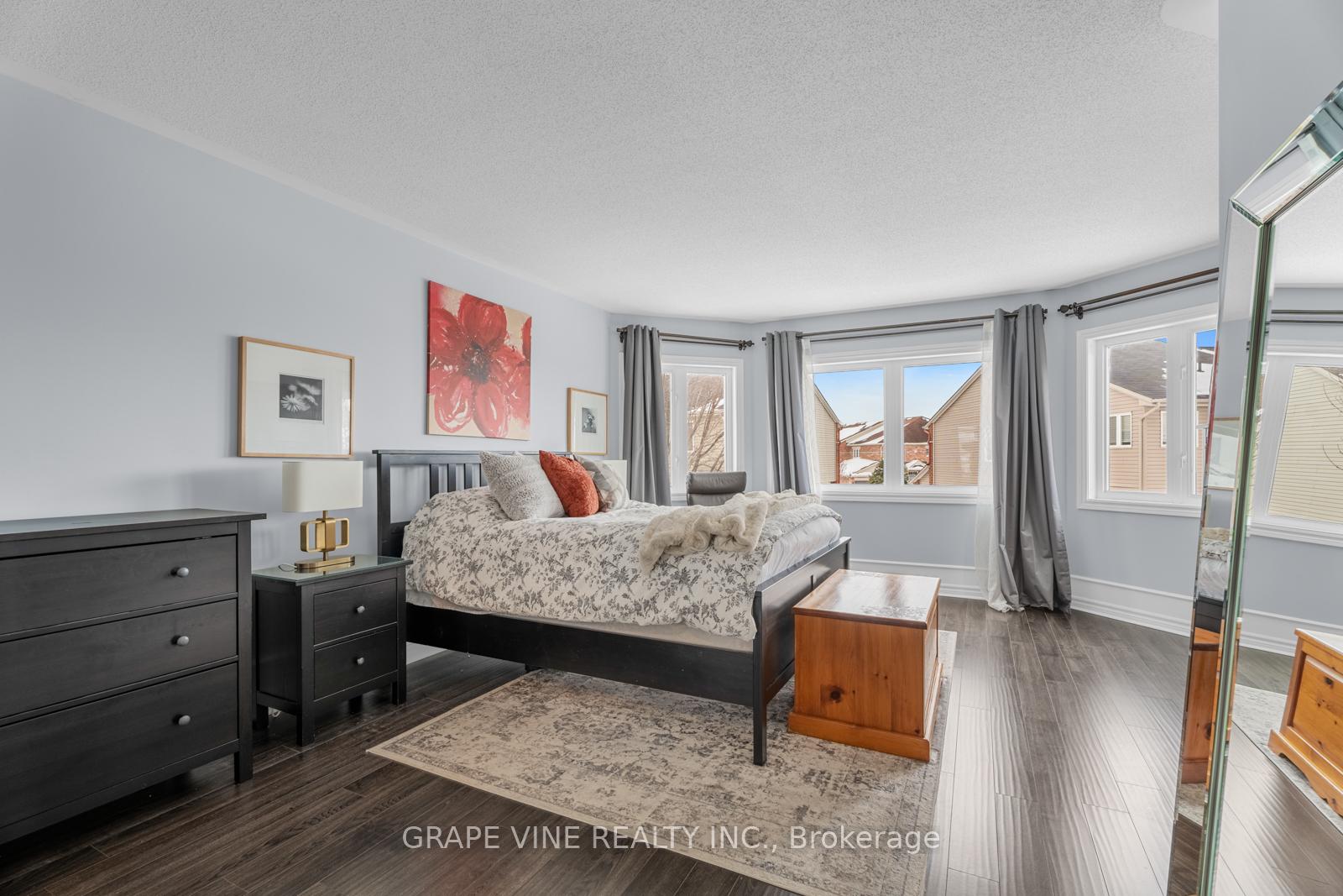 Photo 20 of 588 Dusty Miller Crescent, Ottawa, Riverside South/Gloucester Glen — HOMEH