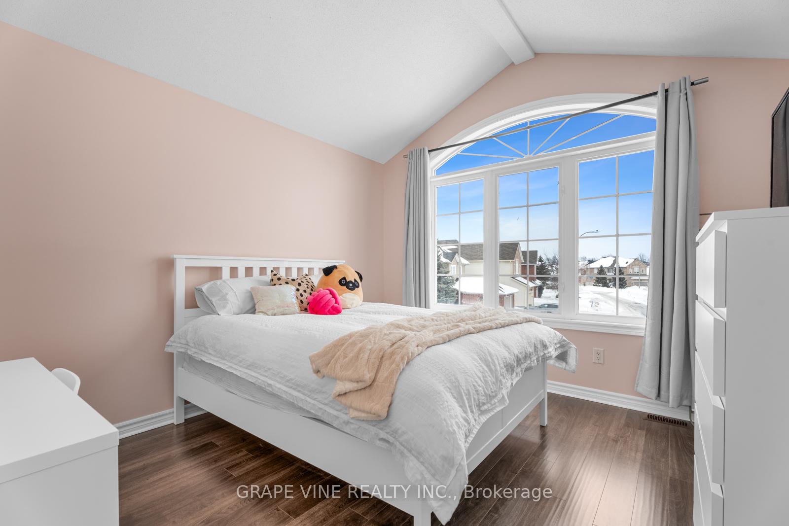 Photo 28 of 588 Dusty Miller Crescent, Ottawa, Riverside South/Gloucester Glen — HOMEH