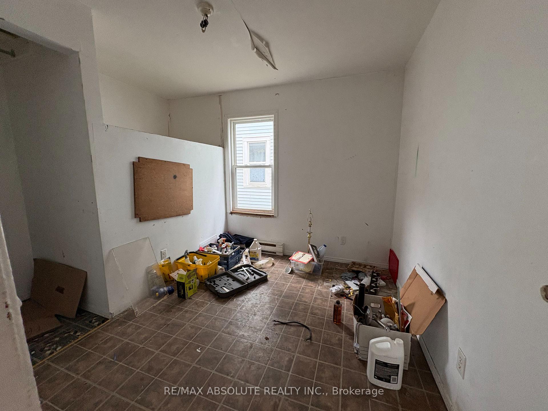 Photo 15 of 228-228A Guy Street, Cornwall — HOMEH