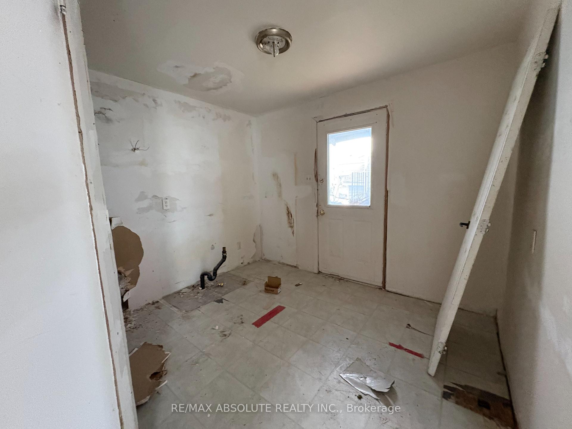 Photo 16 of 228-228A Guy Street, Cornwall — HOMEH
