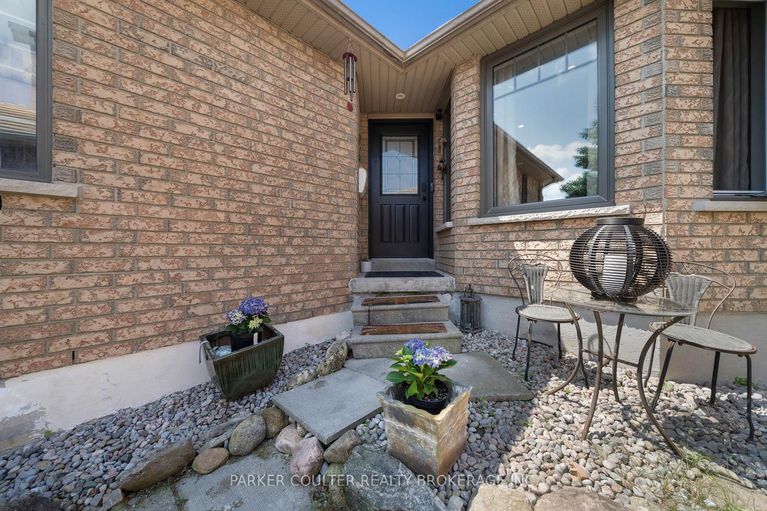 Photo 4 of 78 Ward Drive, Barrie, Painswick South — HOMEH