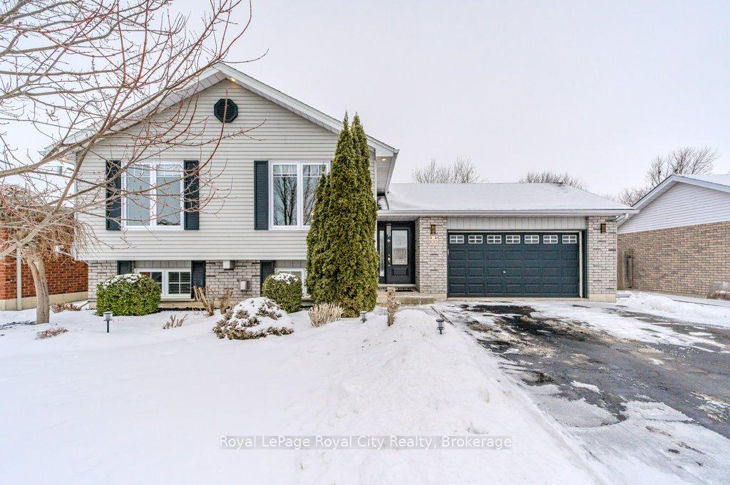 Photo 2 of 100 Windsor Drive, Brant, South Dumfries — HOMEH