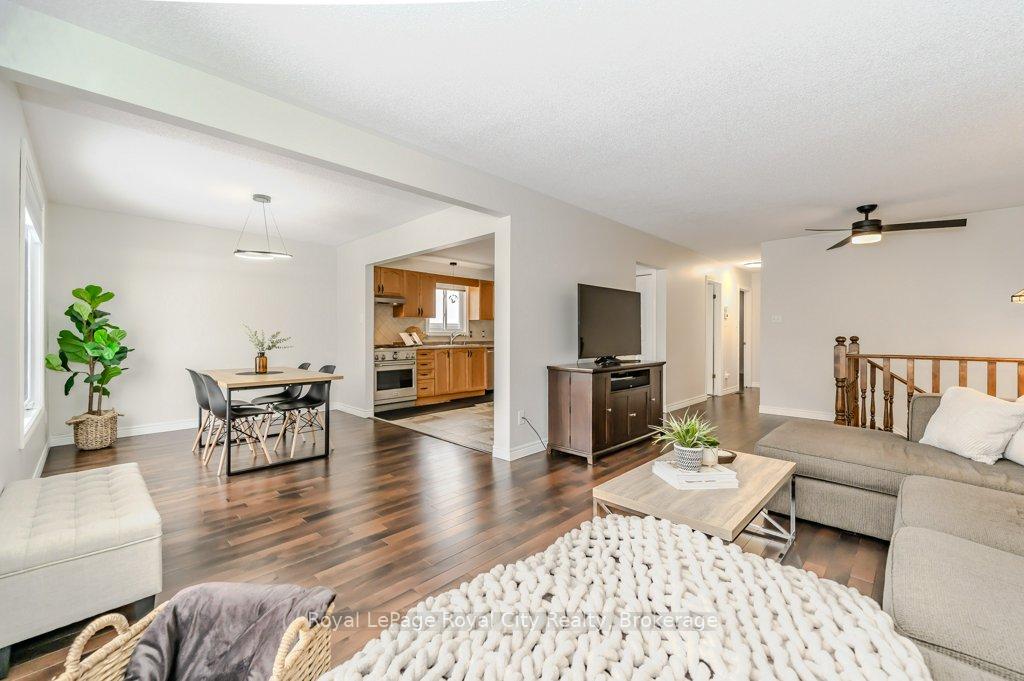 Photo 5 of 100 Windsor Drive, Brant, South Dumfries — HOMEH