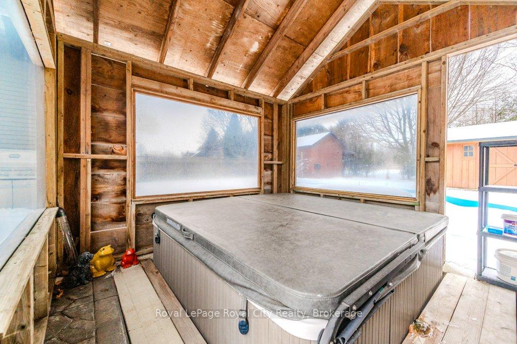 Photo 23 of 100 Windsor Drive, Brant, South Dumfries — HOMEH