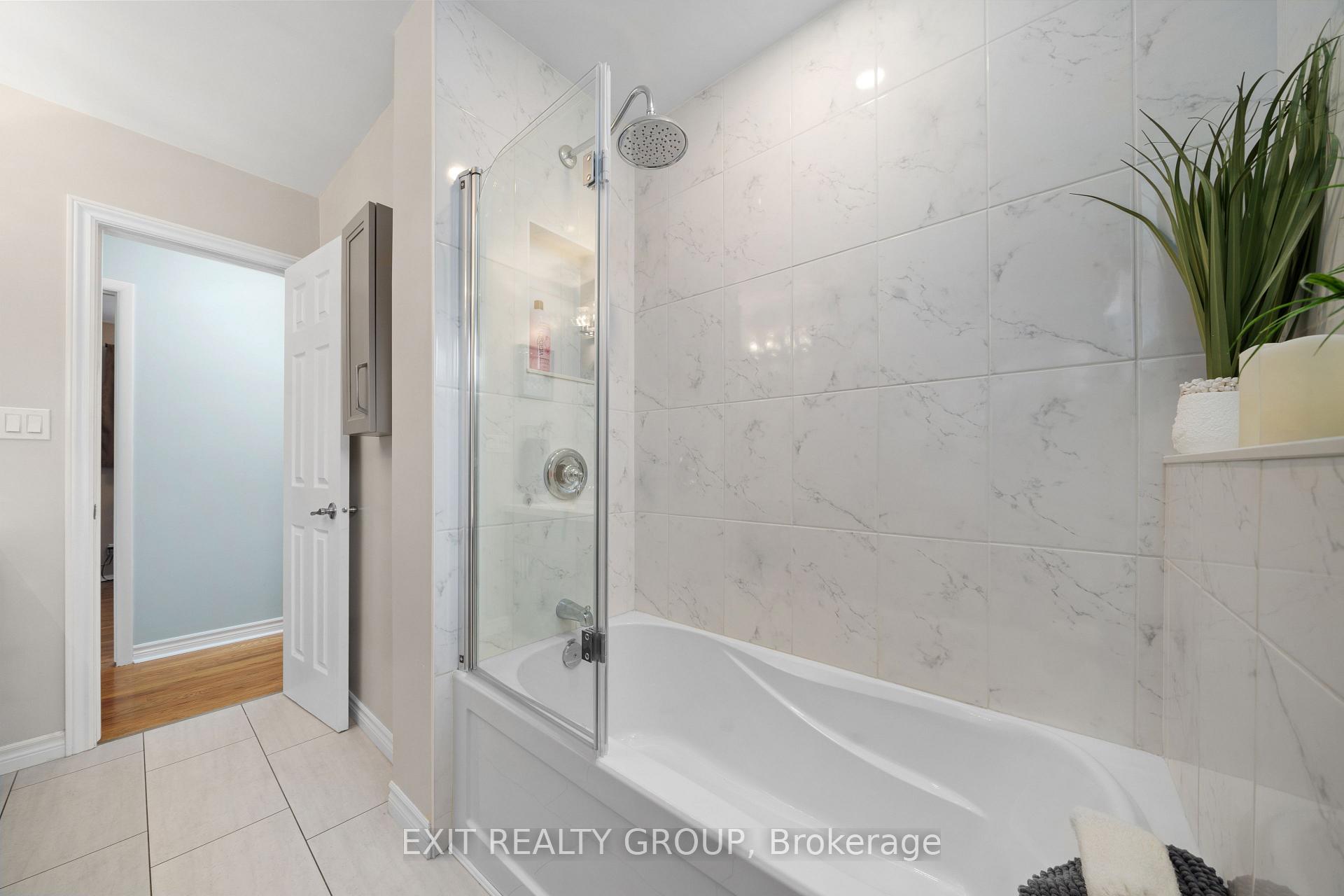 Photo 16 of 129 Leland Drive, Belleville, Belleville Ward — HOMEH