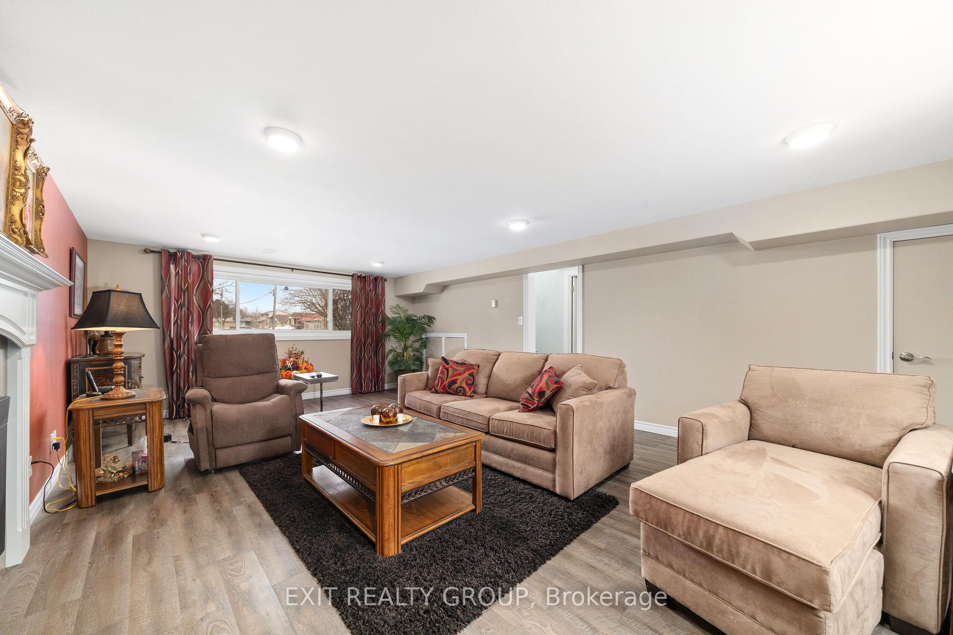 Photo 23 of 129 Leland Drive, Belleville, Belleville Ward — HOMEH