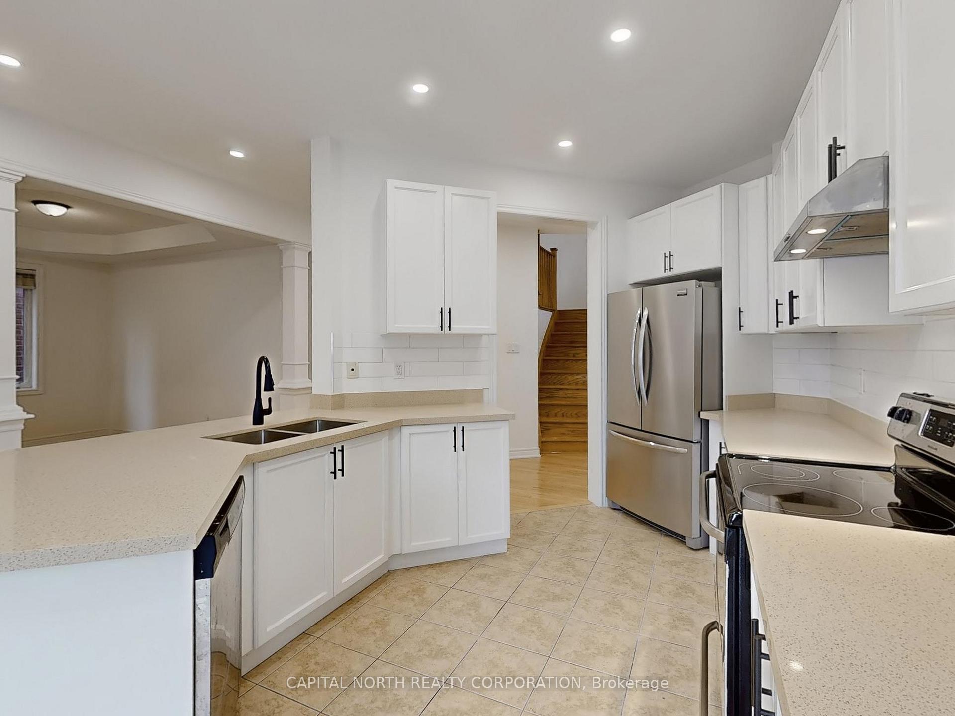 Photo 7 of 29 Begonia Crescent, Brampton, Northwest Sandalwood Parkway — HOMEH