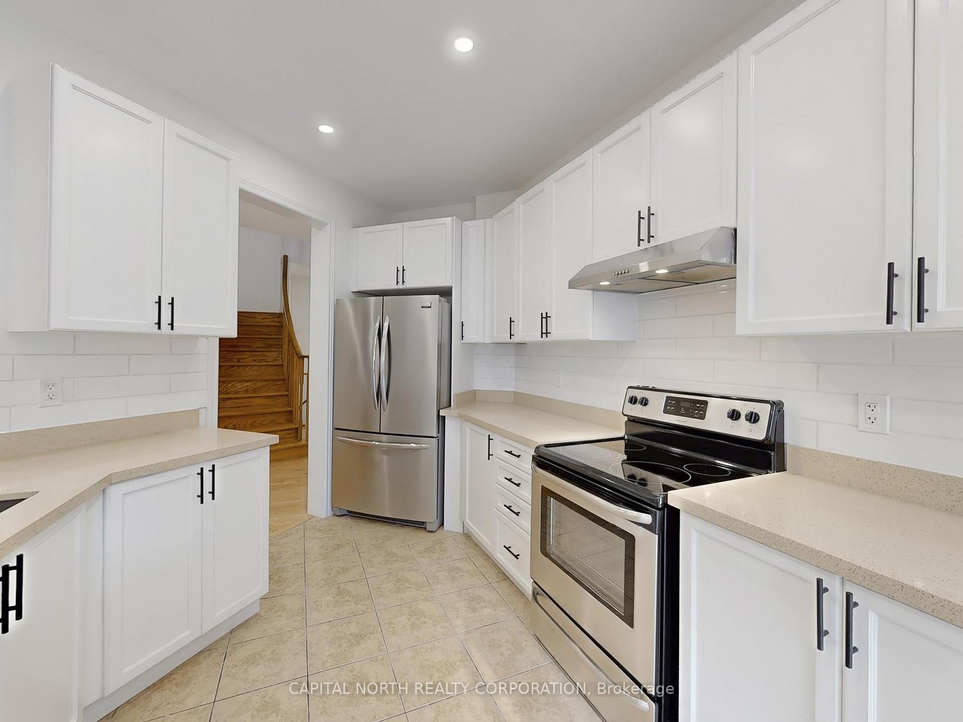 Photo 10 of 29 Begonia Crescent, Brampton, Northwest Sandalwood Parkway — HOMEH