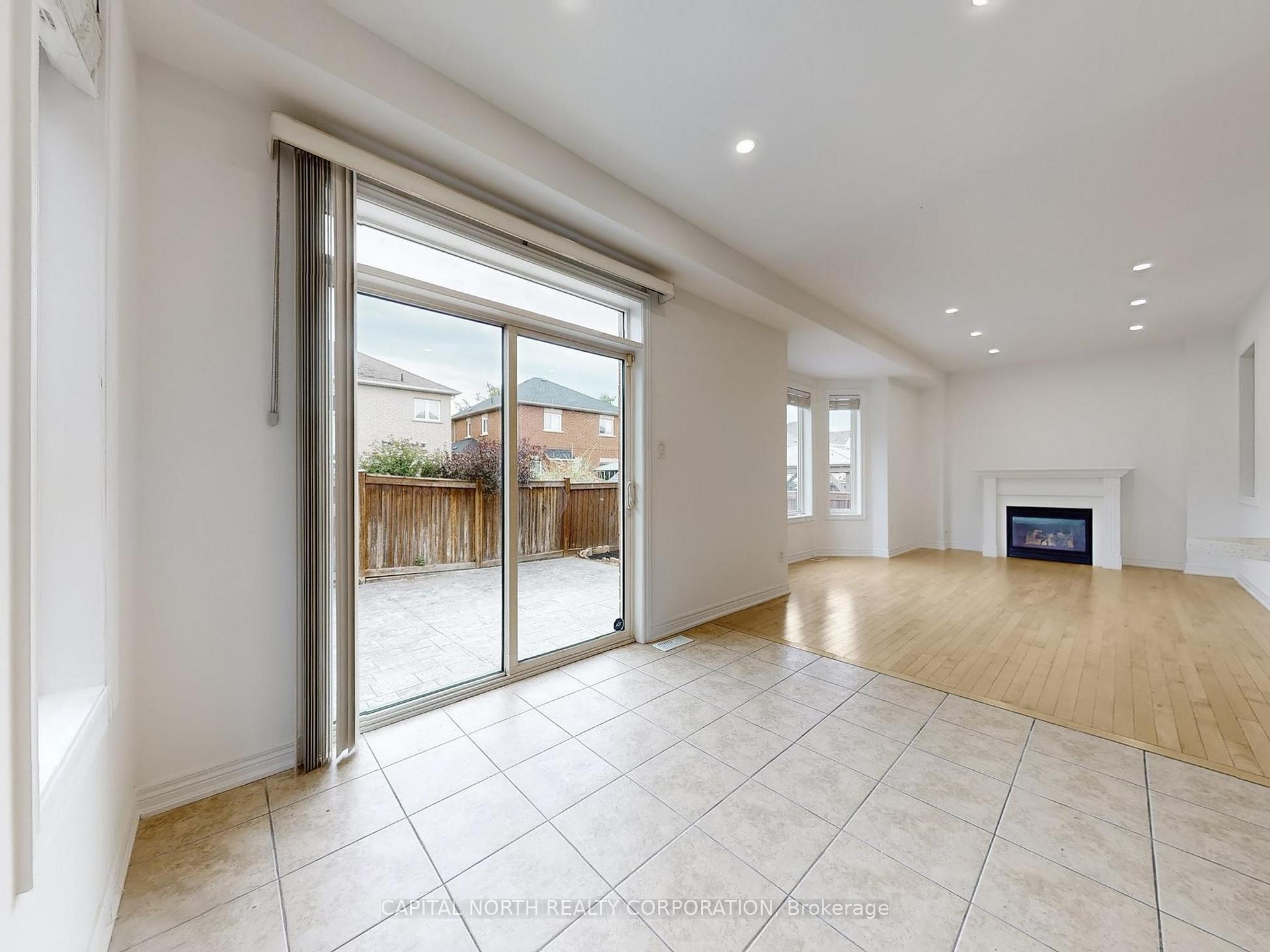 Photo 12 of 29 Begonia Crescent, Brampton, Northwest Sandalwood Parkway — HOMEH