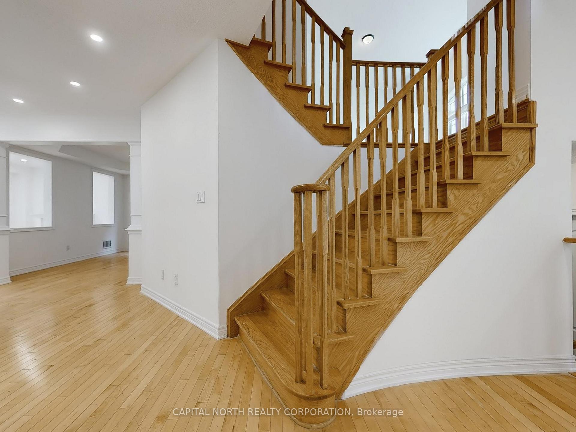 Photo 15 of 29 Begonia Crescent, Brampton, Northwest Sandalwood Parkway — HOMEH