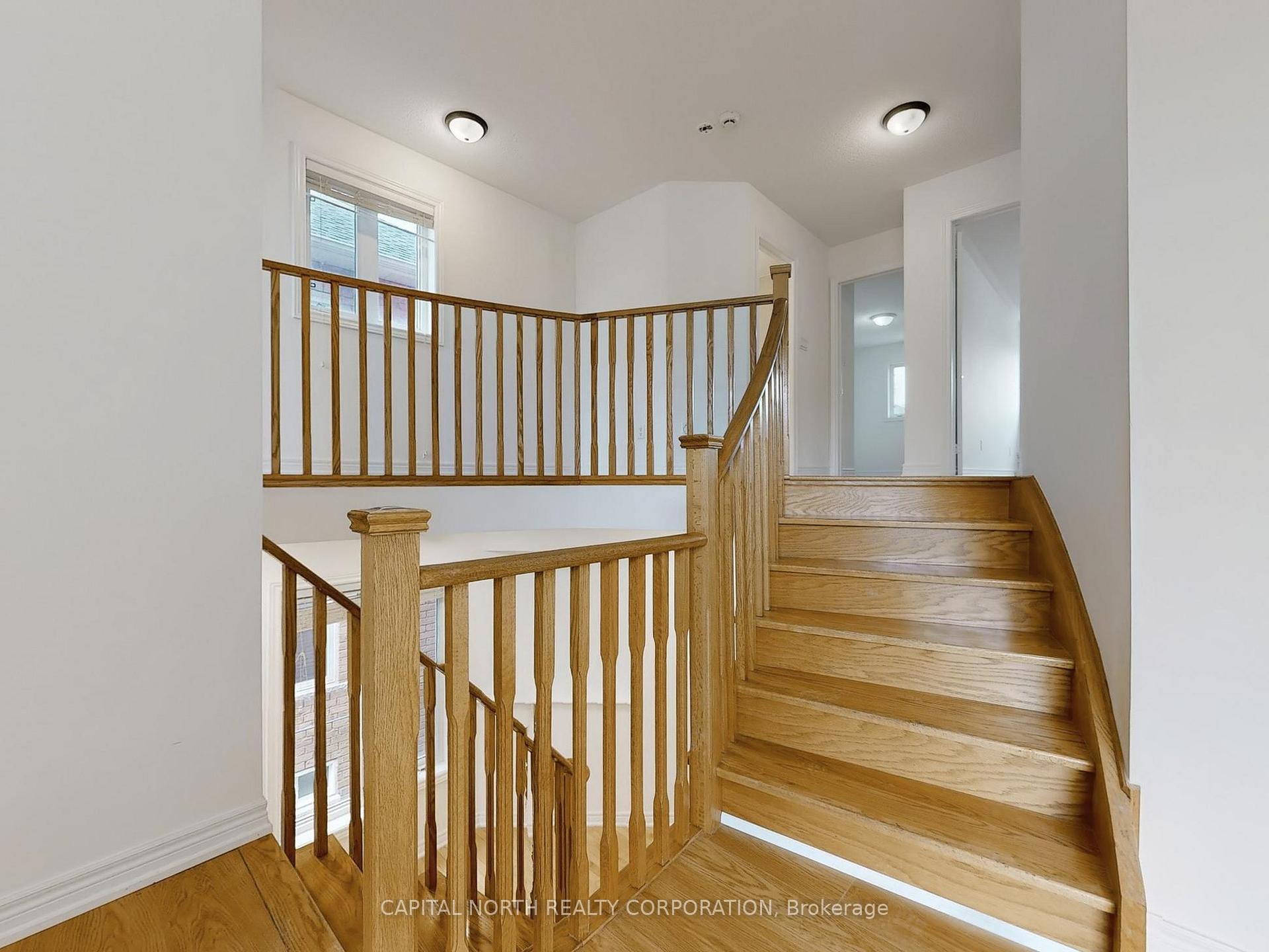 Photo 18 of 29 Begonia Crescent, Brampton, Northwest Sandalwood Parkway — HOMEH