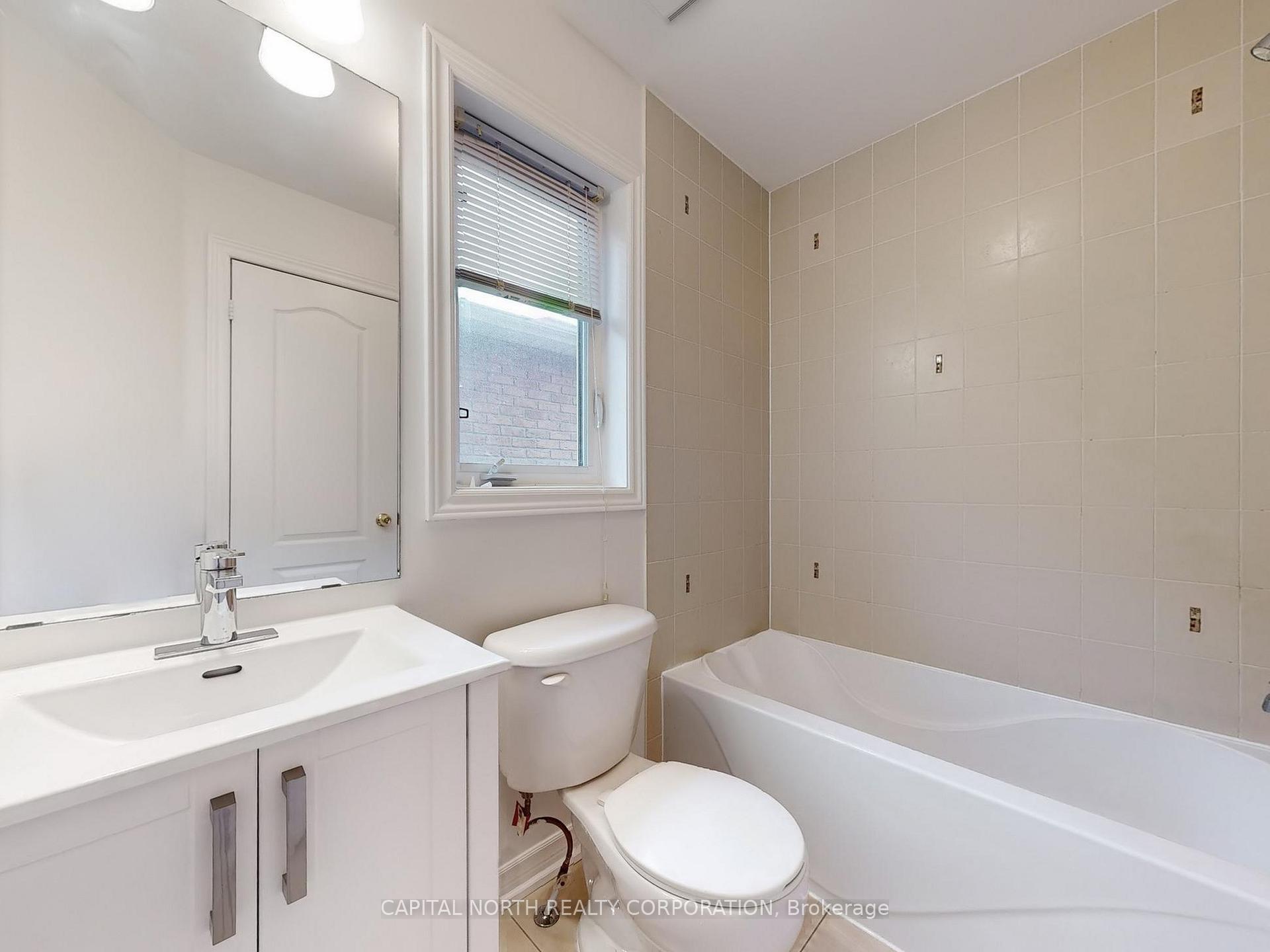 Photo 28 of 29 Begonia Crescent, Brampton, Northwest Sandalwood Parkway — HOMEH