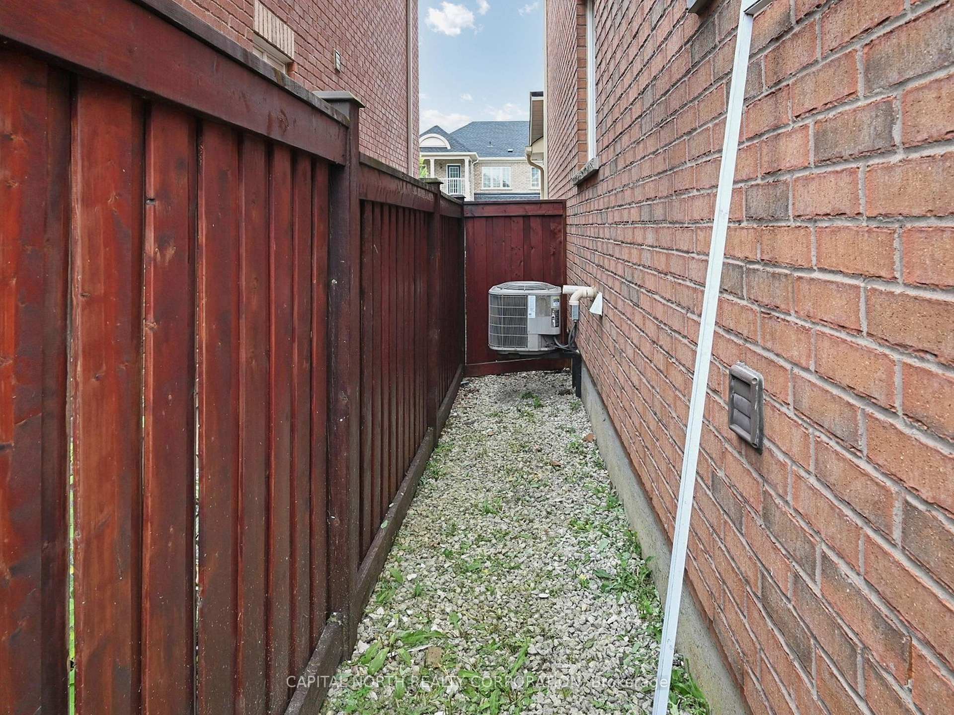 Photo 46 of 29 Begonia Crescent, Brampton, Northwest Sandalwood Parkway — HOMEH