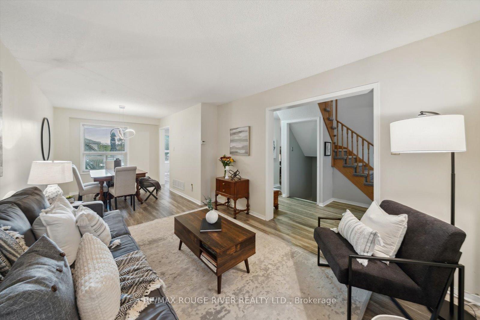 Photo 9 of 60 Bonnycastle Drive, Clarington, Bowmanville — HOMEH