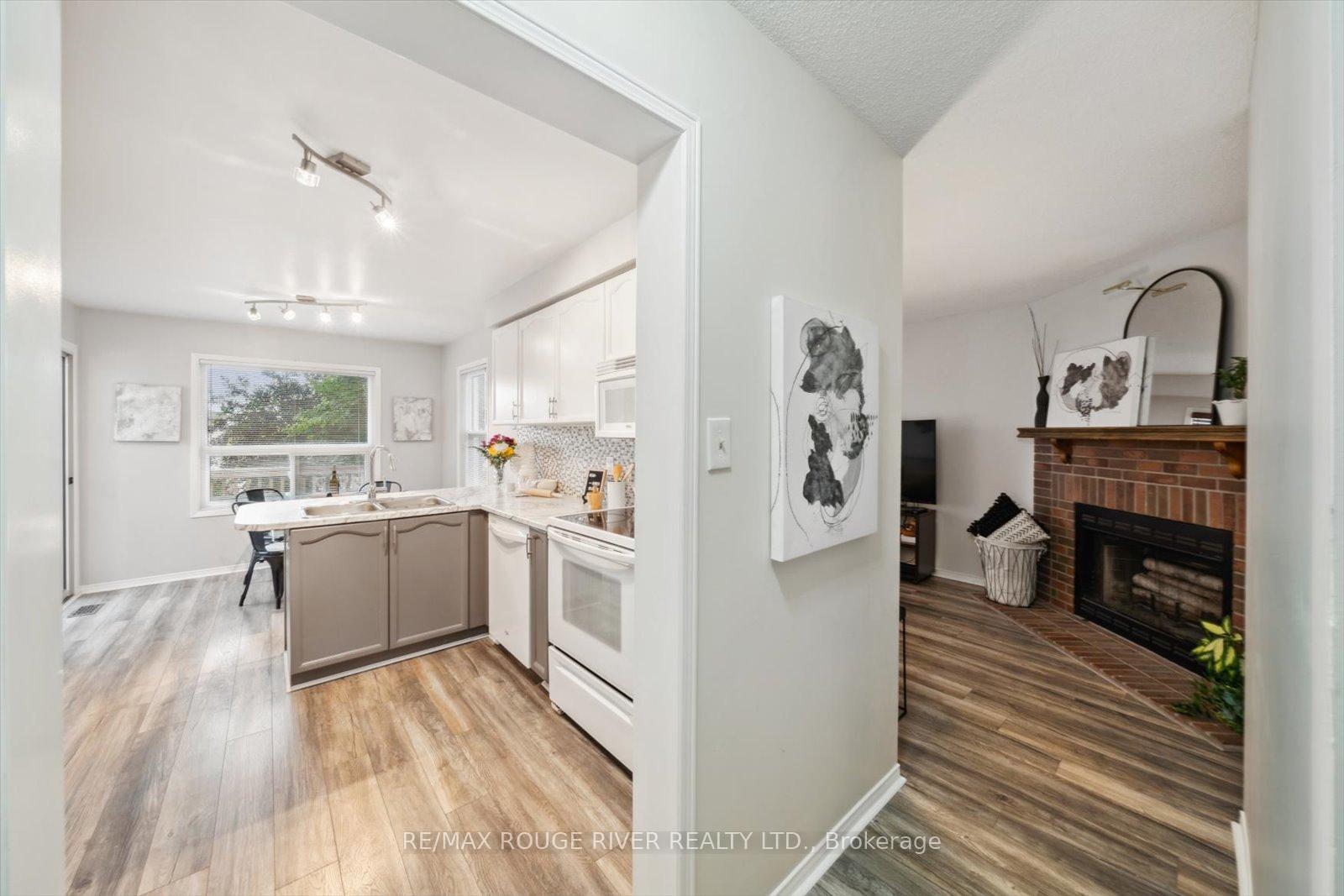Photo 21 of 60 Bonnycastle Drive, Clarington, Bowmanville — HOMEH