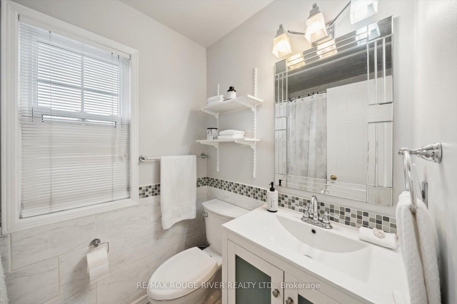 Photo 30 of 60 Bonnycastle Drive, Clarington, Bowmanville — HOMEH
