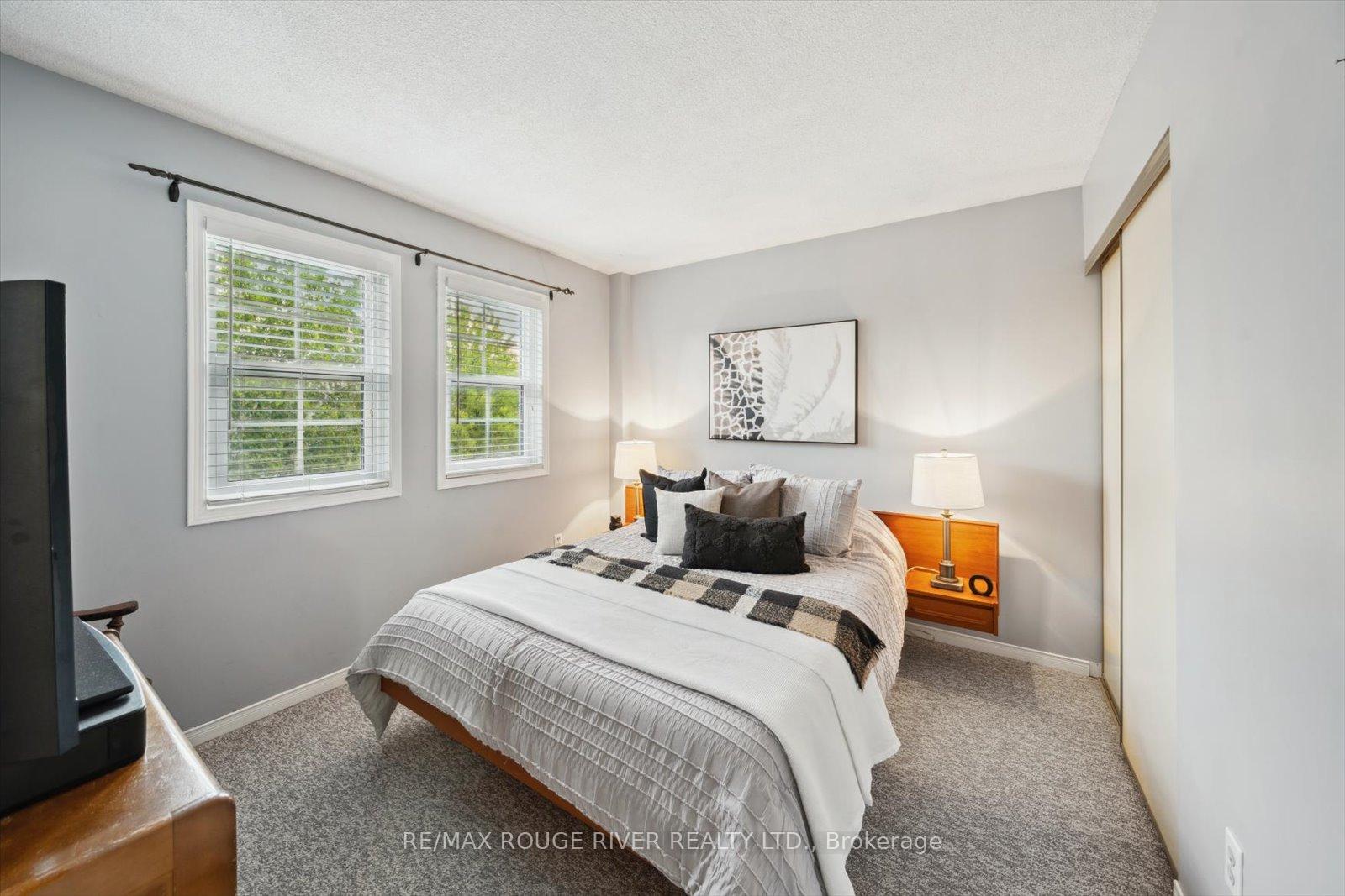 Photo 32 of 60 Bonnycastle Drive, Clarington, Bowmanville — HOMEH
