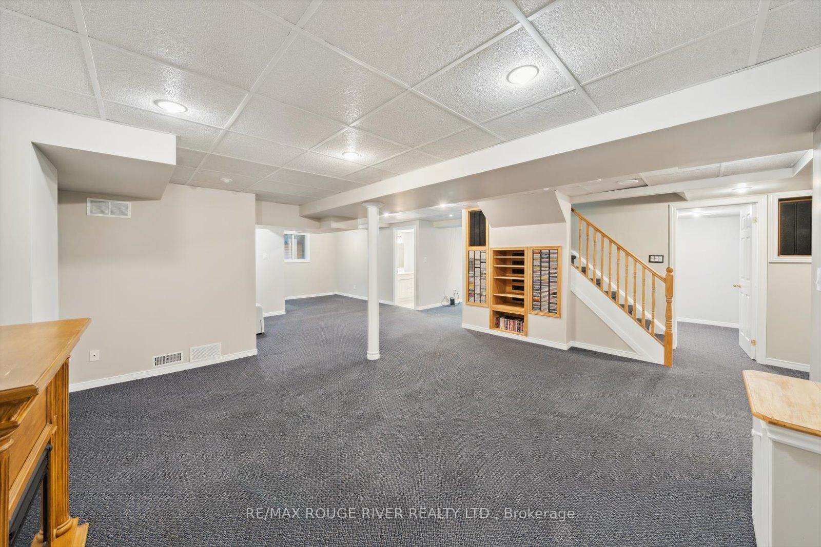 Photo 35 of 60 Bonnycastle Drive, Clarington, Bowmanville — HOMEH