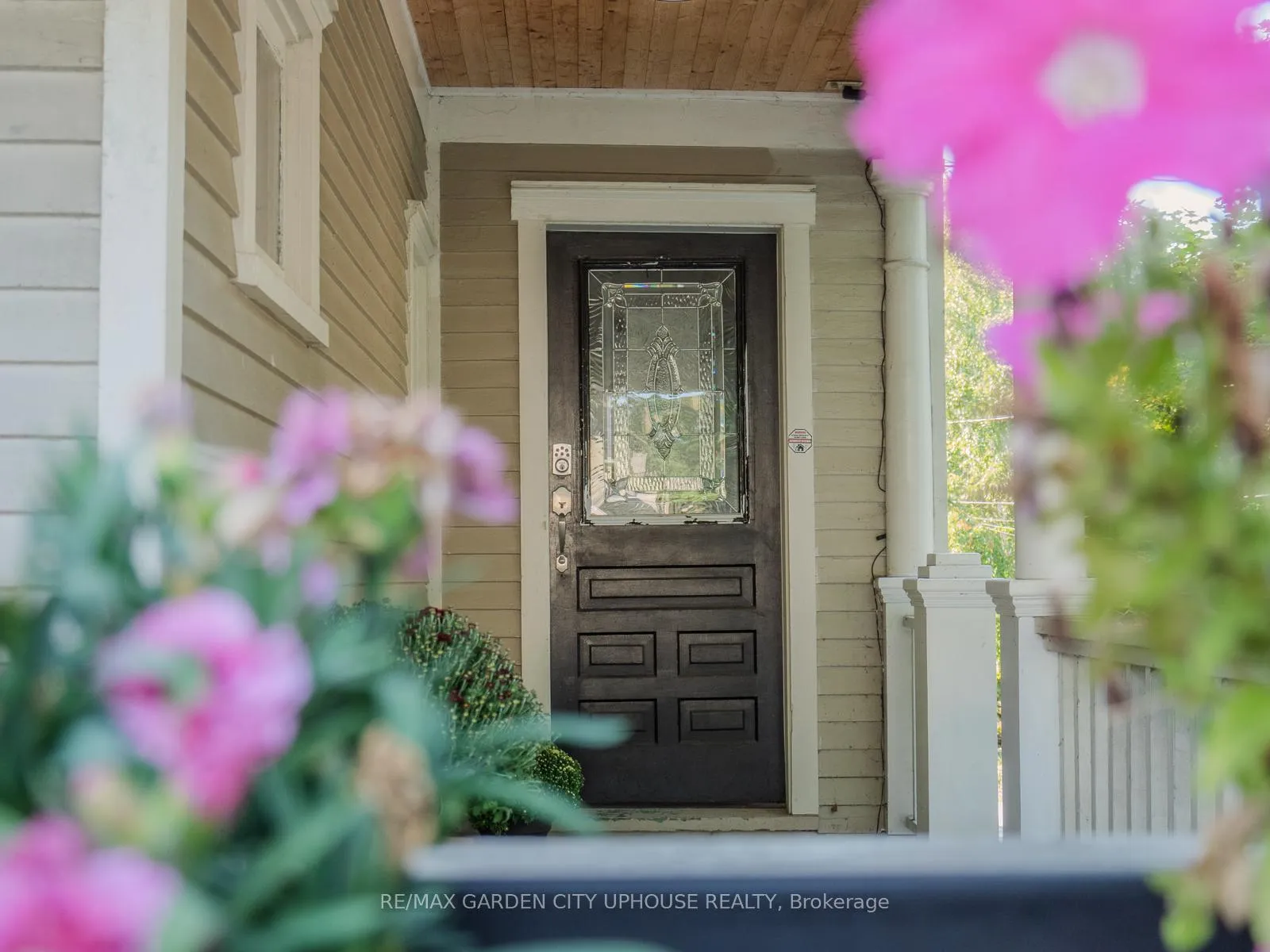 Photo 6 of 26 Mountain Street, Grimsby, Grimsby West — HOMEH
