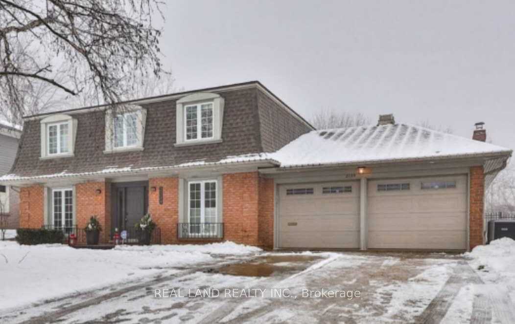 Photo 1 of 2139 Canterbury Drive, Burlington, Tyandaga — HOMEH