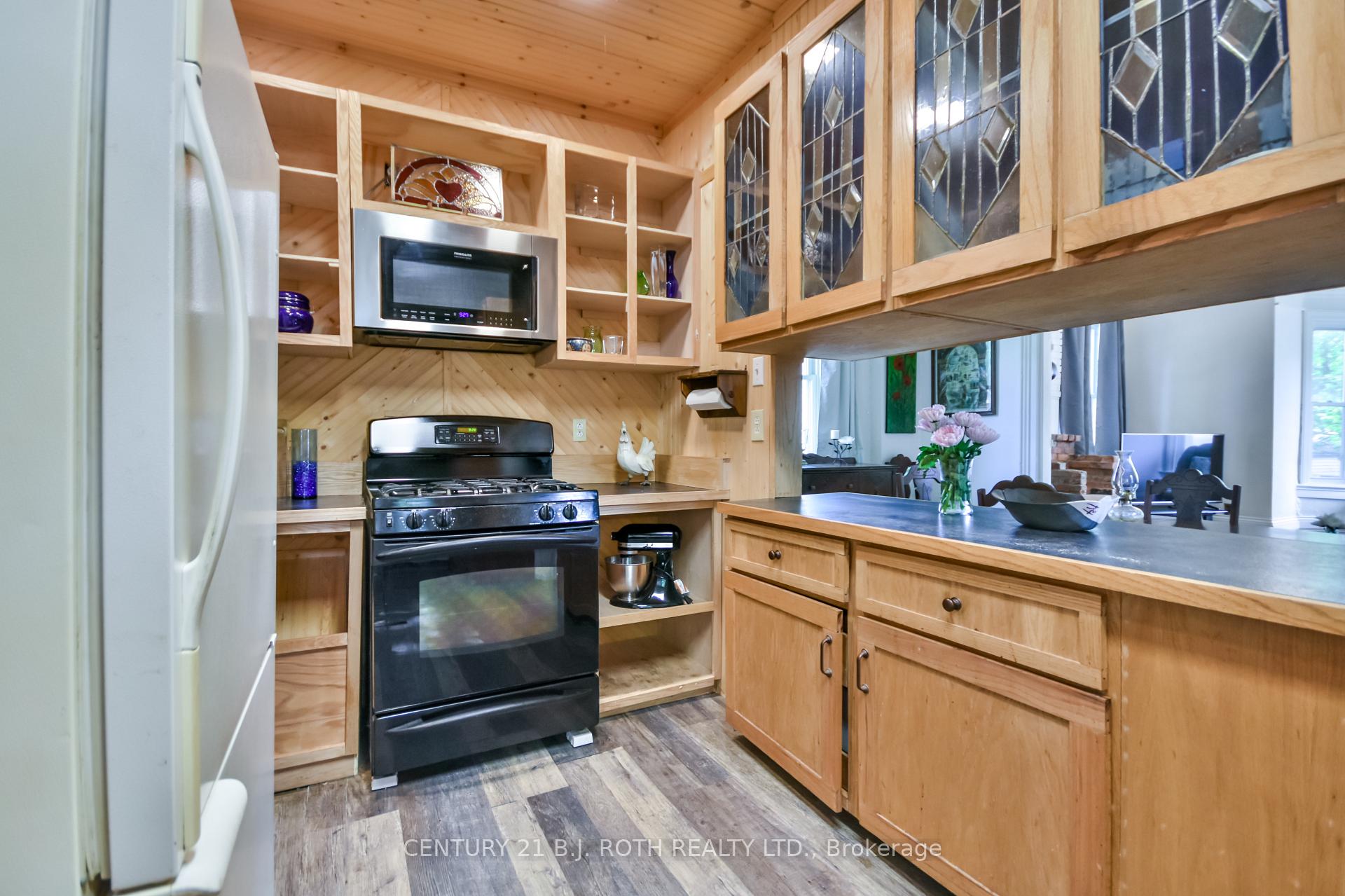 Photo 11 of 791 Bay Street, Gravenhurst, Muskoka (S) — HOMEH