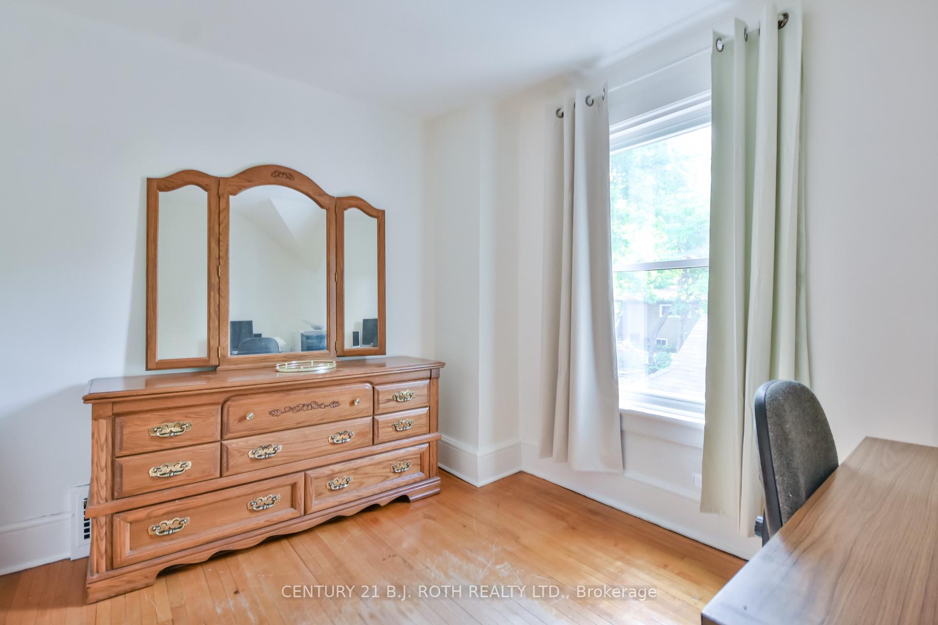 Photo 20 of 791 Bay Street, Gravenhurst, Muskoka (S) — HOMEH