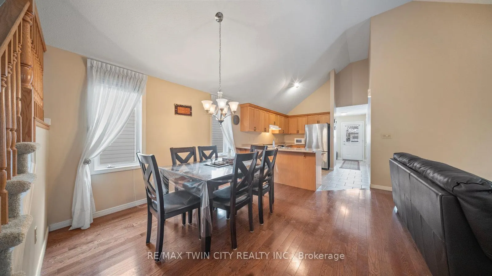Photo 25 of 38 Sinclair Street, Guelph, Pineridge/Westminster Woods — HOMEH