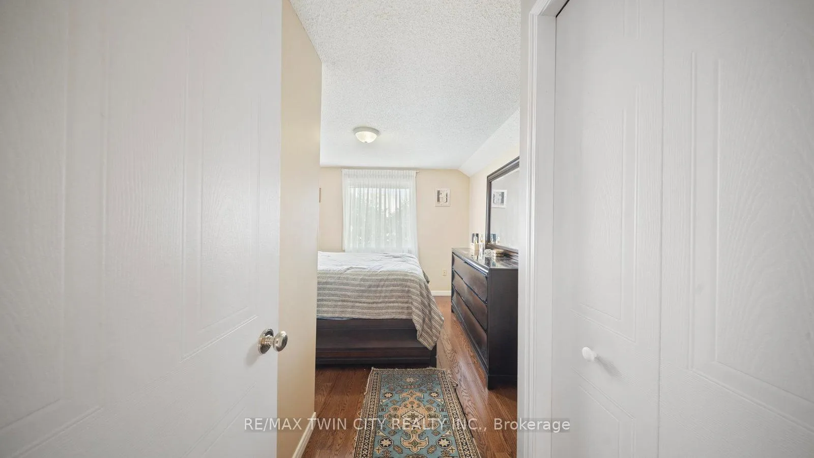 Photo 48 of 38 Sinclair Street, Guelph, Pineridge/Westminster Woods — HOMEH