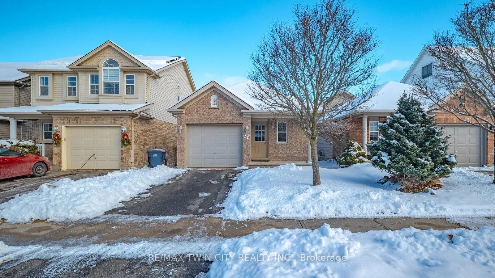 Photo 83 of 38 Sinclair Street, Guelph, Pineridge/Westminster Woods — HOMEH