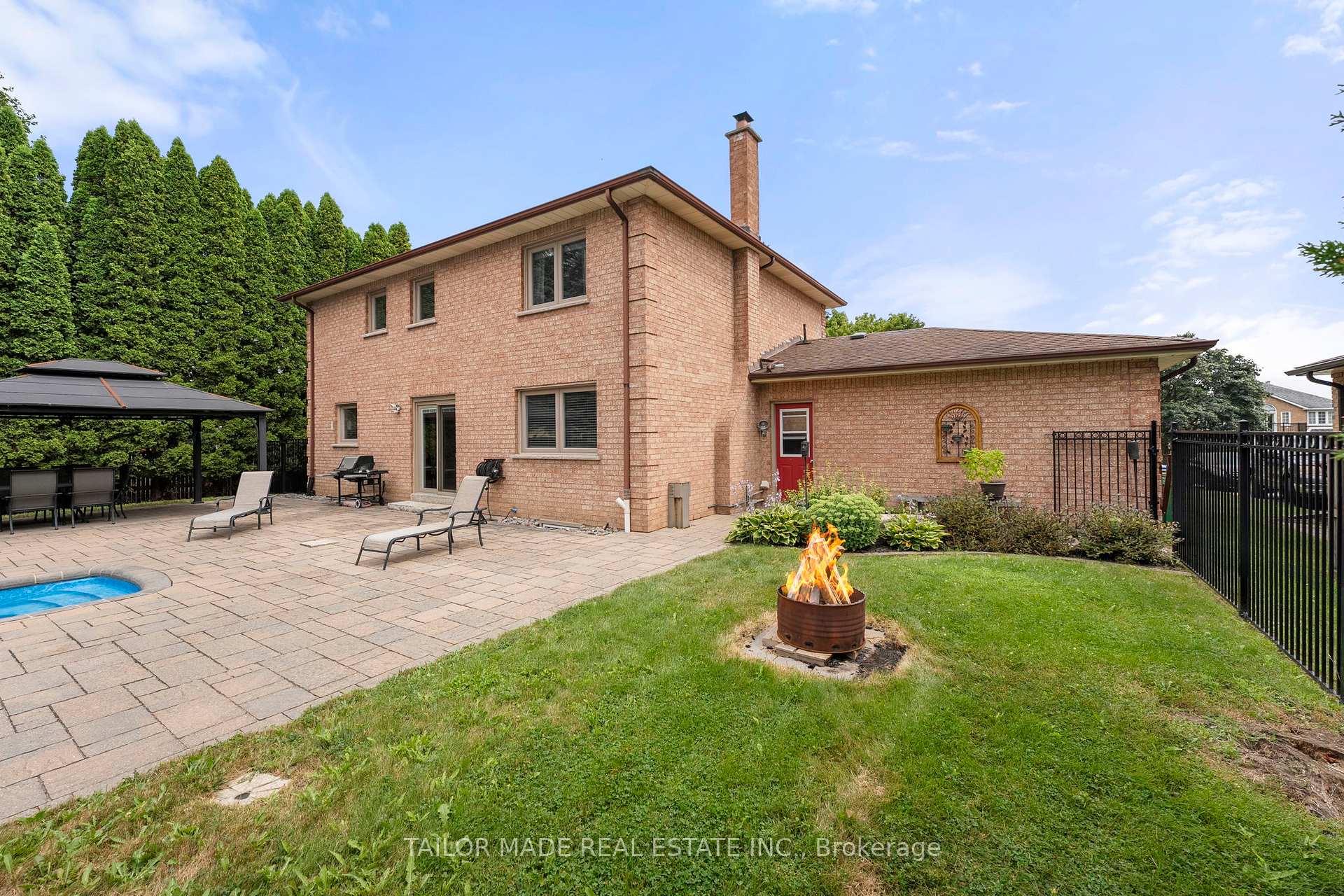 Photo 42 of 48 Marilyn Street, Caledon, Caledon East — HOMEH
