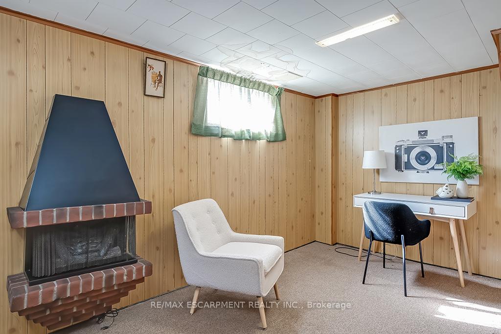 Photo 21 of 363 East Side Crescent, Burlington, Brant — HOMEH