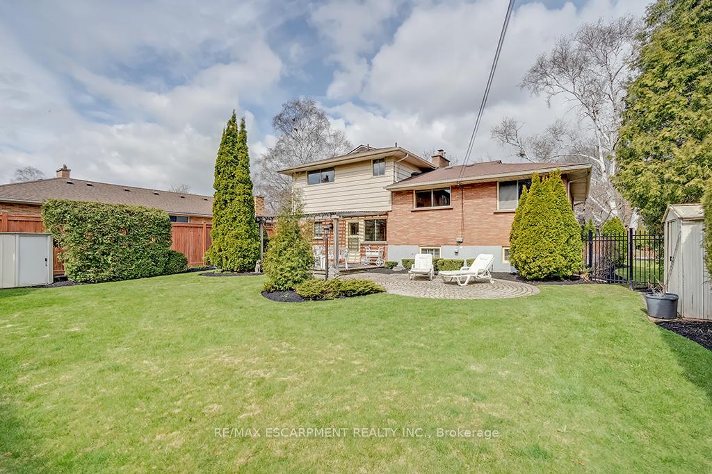 Photo 26 of 363 East Side Crescent, Burlington, Brant — HOMEH