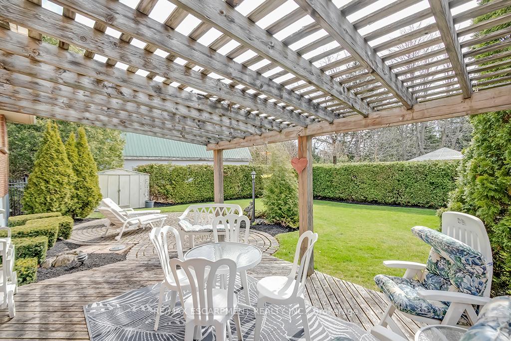 Photo 27 of 363 East Side Crescent, Burlington, Brant — HOMEH