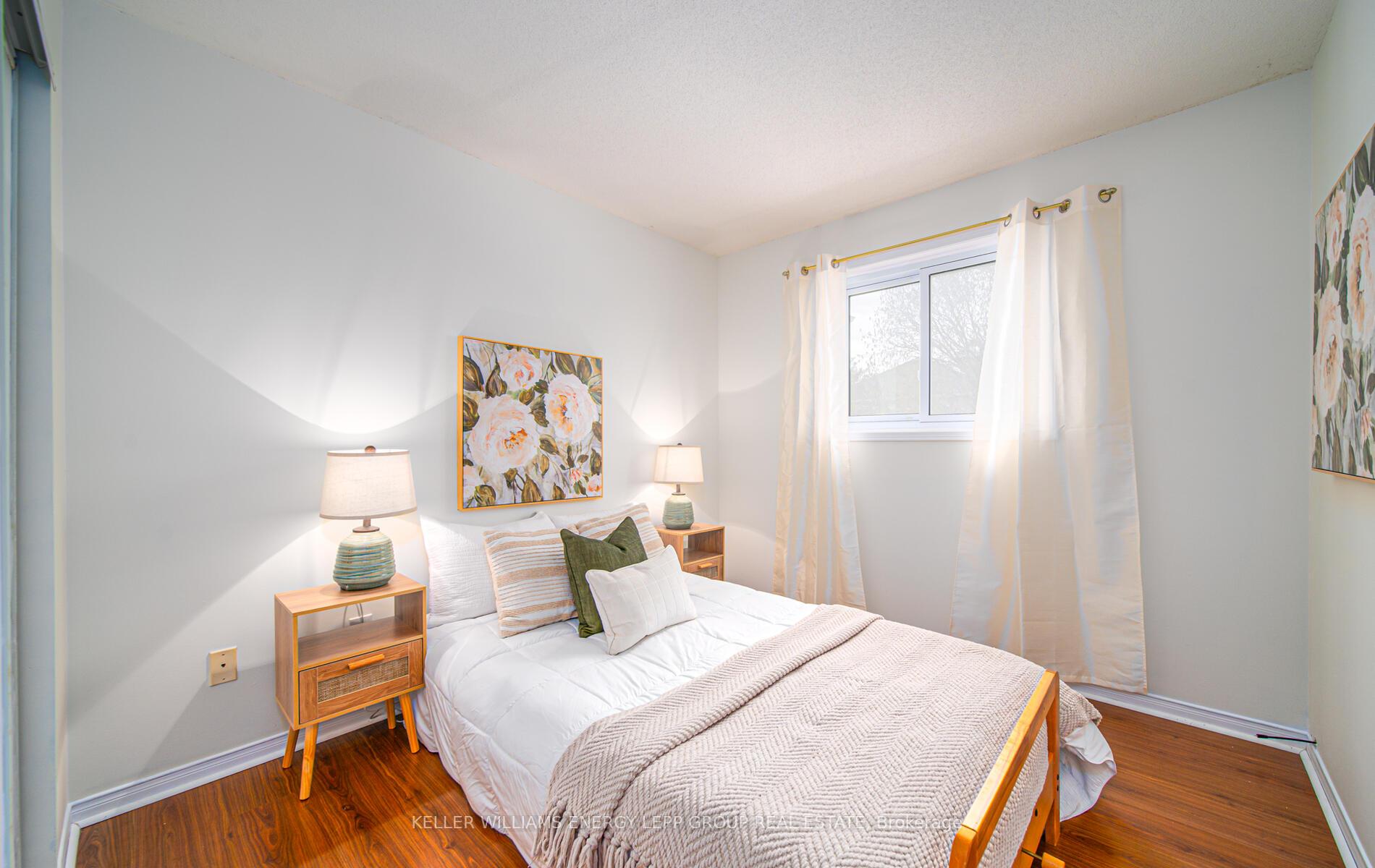 Photo 19 of 34 Marchwood Crescent, Clarington, Bowmanville — HOMEH