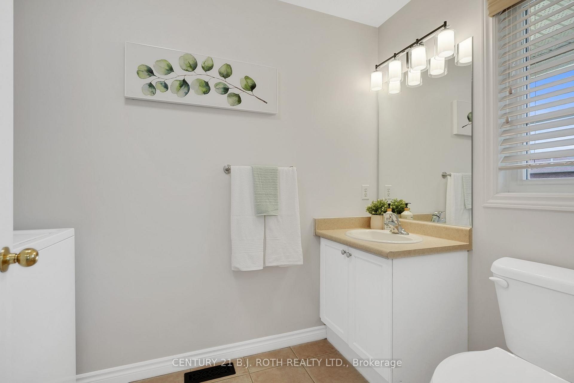 Photo 6 of Unit D, 16 Marsellus Drive, Barrie, Holly — HOMEH