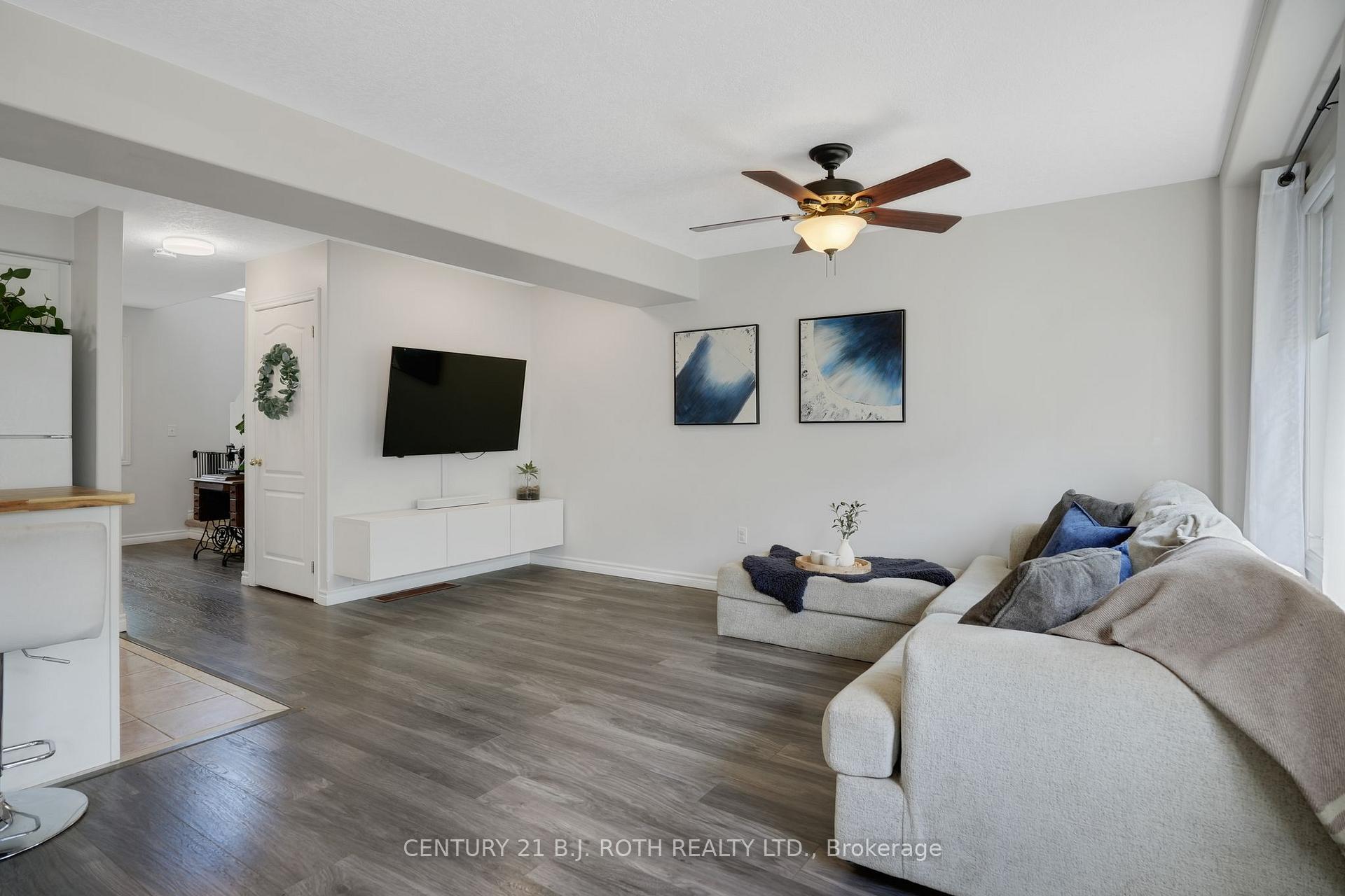 Photo 10 of Unit D, 16 Marsellus Drive, Barrie, Holly — HOMEH