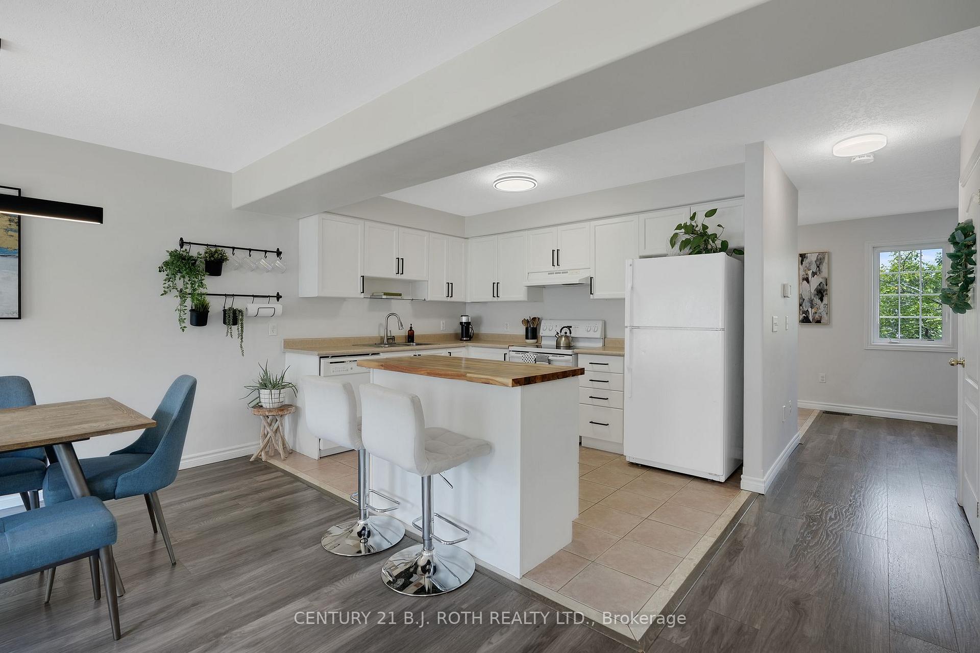 Photo 11 of Unit D, 16 Marsellus Drive, Barrie, Holly — HOMEH
