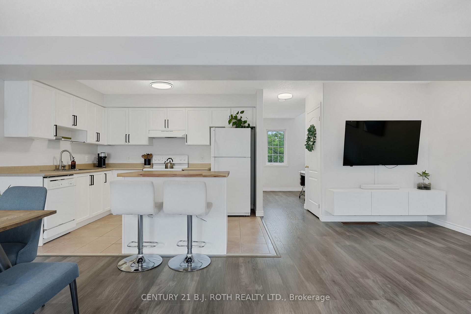 Photo 14 of Unit D, 16 Marsellus Drive, Barrie, Holly — HOMEH