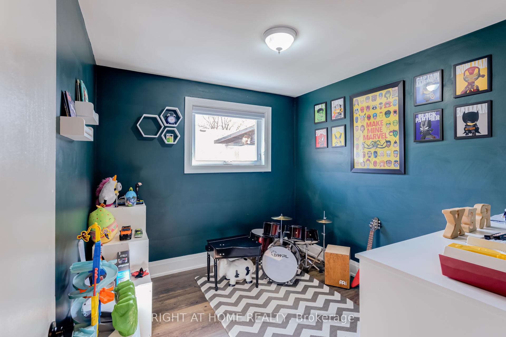 Photo 15 of 43 Sherwood Crescent, Brampton, Northwood Park — HOMEH