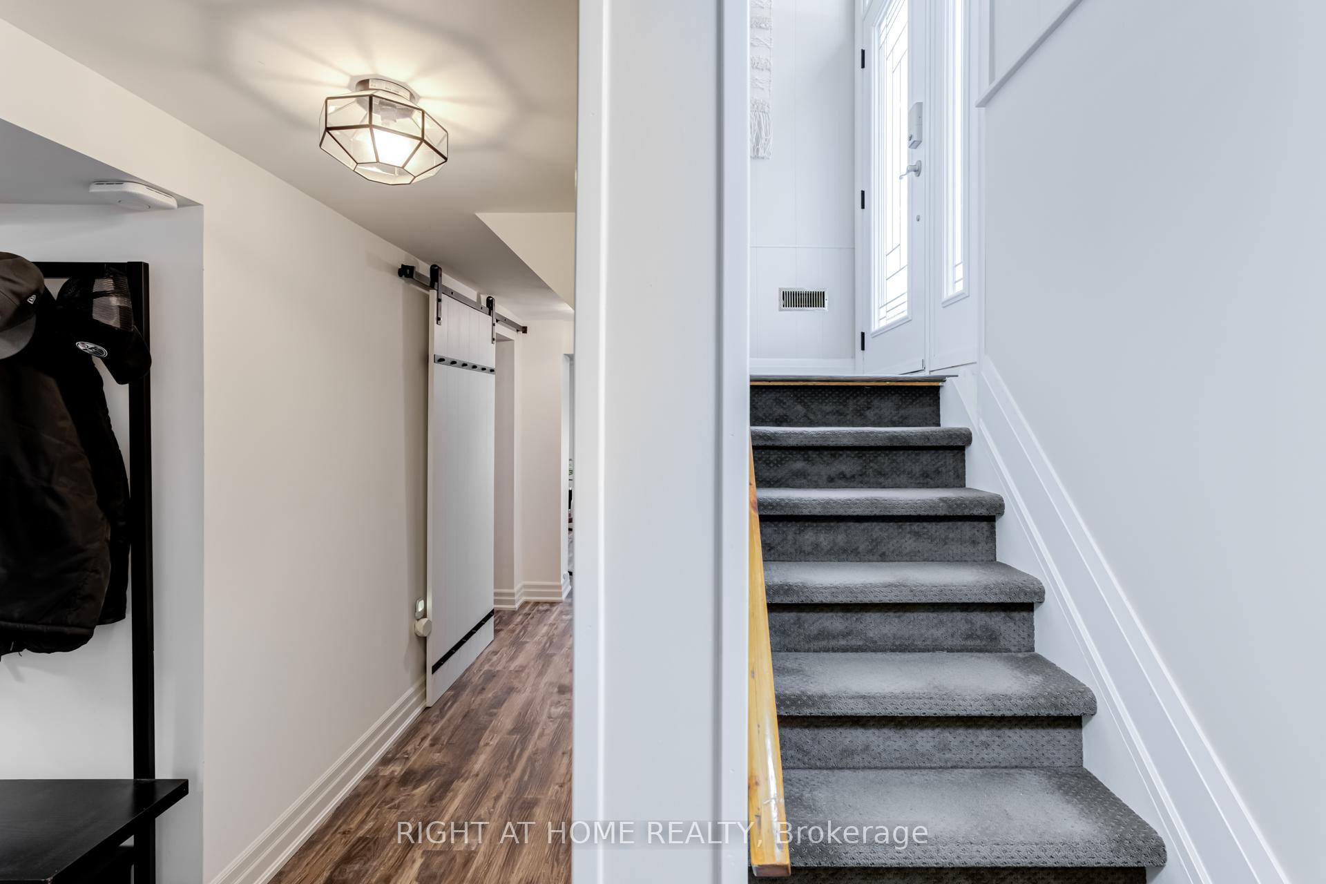 Photo 17 of 43 Sherwood Crescent, Brampton, Northwood Park — HOMEH