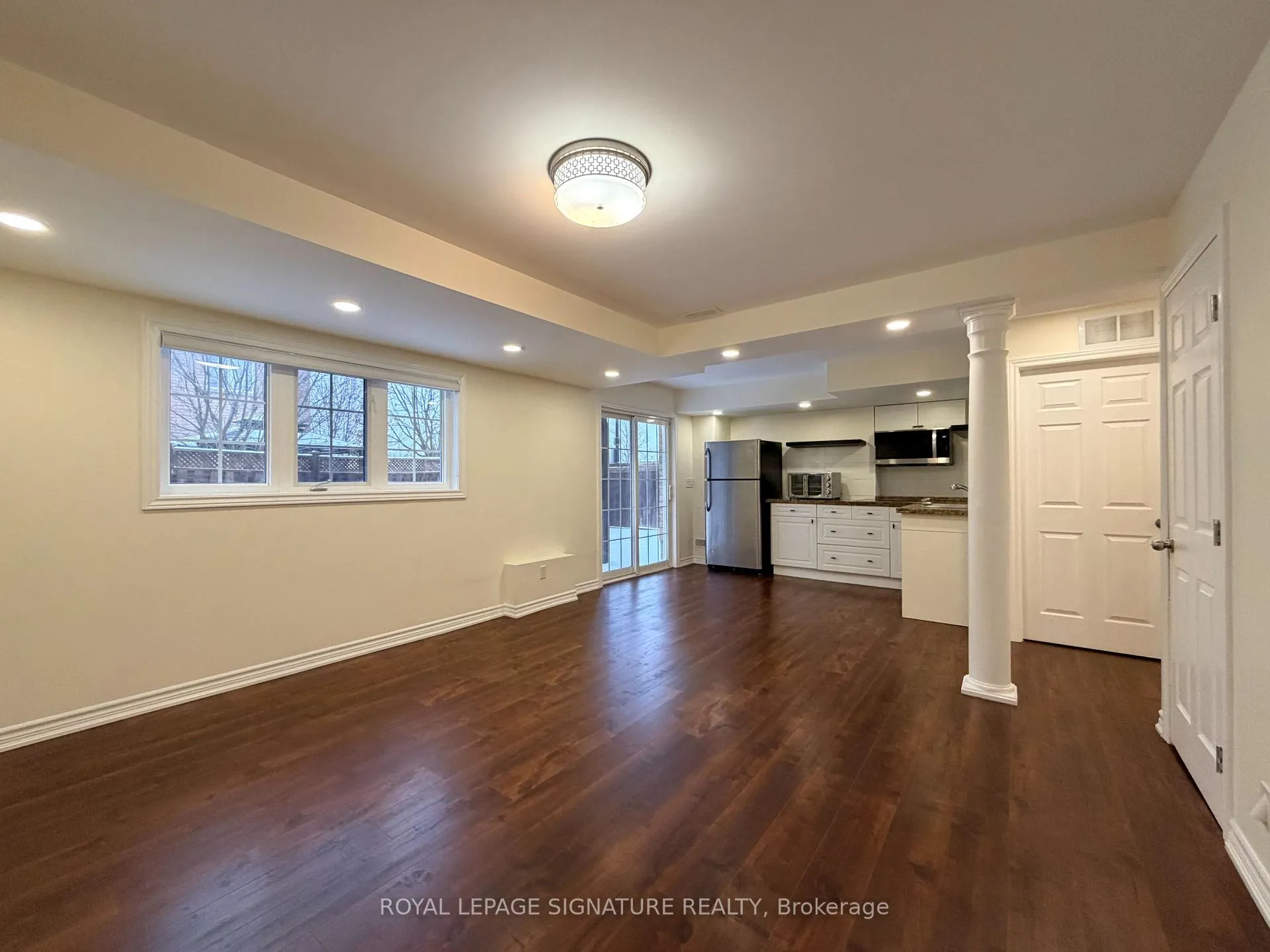 Photo 2 of Unit Lower, 331 Spruce Grove Crescent, Newmarket, Woodland Hill — HOMEH
