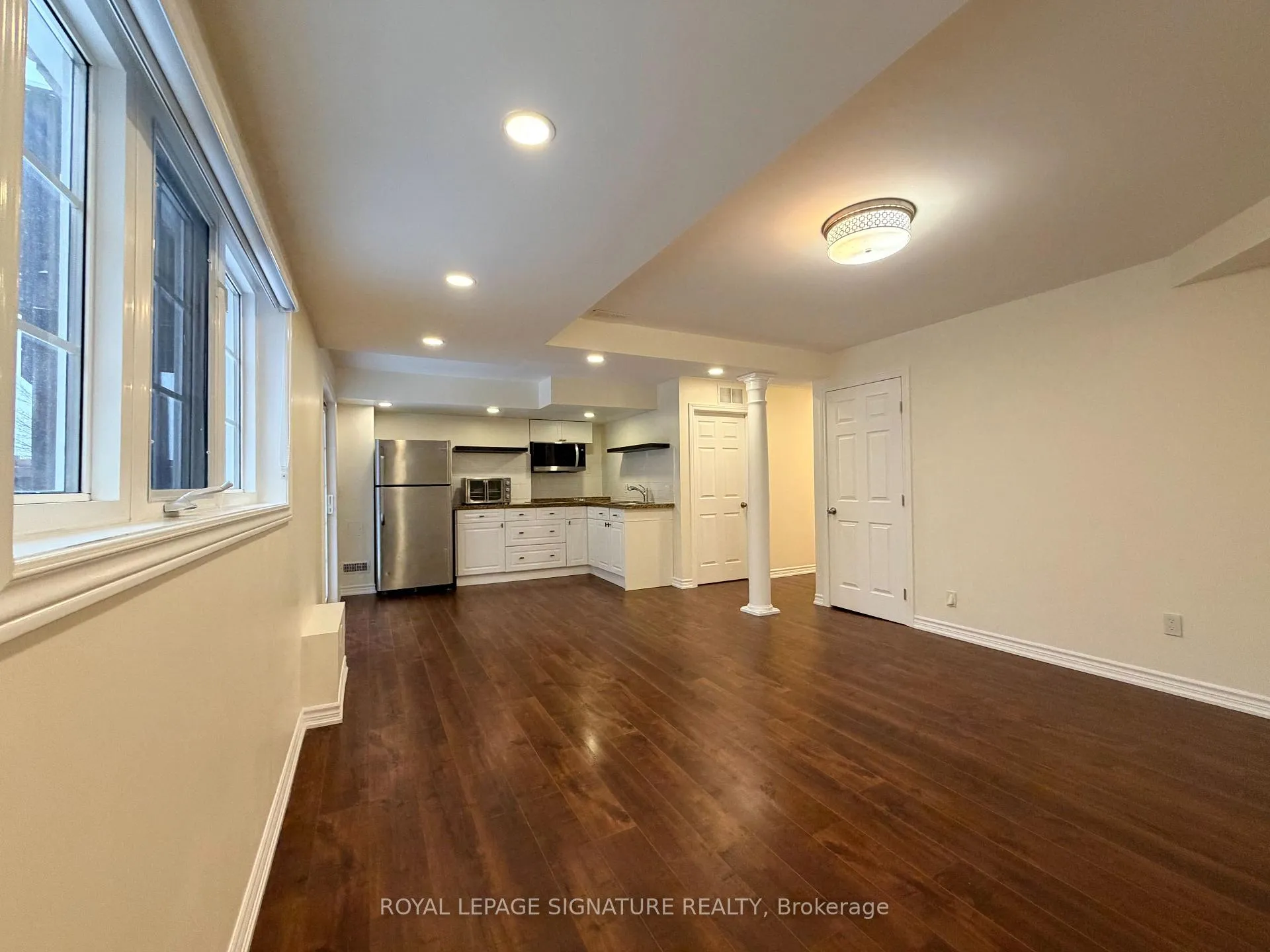 Photo 3 of Unit Lower, 331 Spruce Grove Crescent, Newmarket, Woodland Hill — HOMEH
