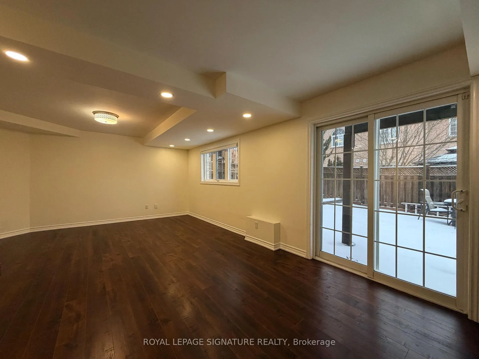Photo 5 of Unit Lower, 331 Spruce Grove Crescent, Newmarket, Woodland Hill — HOMEH