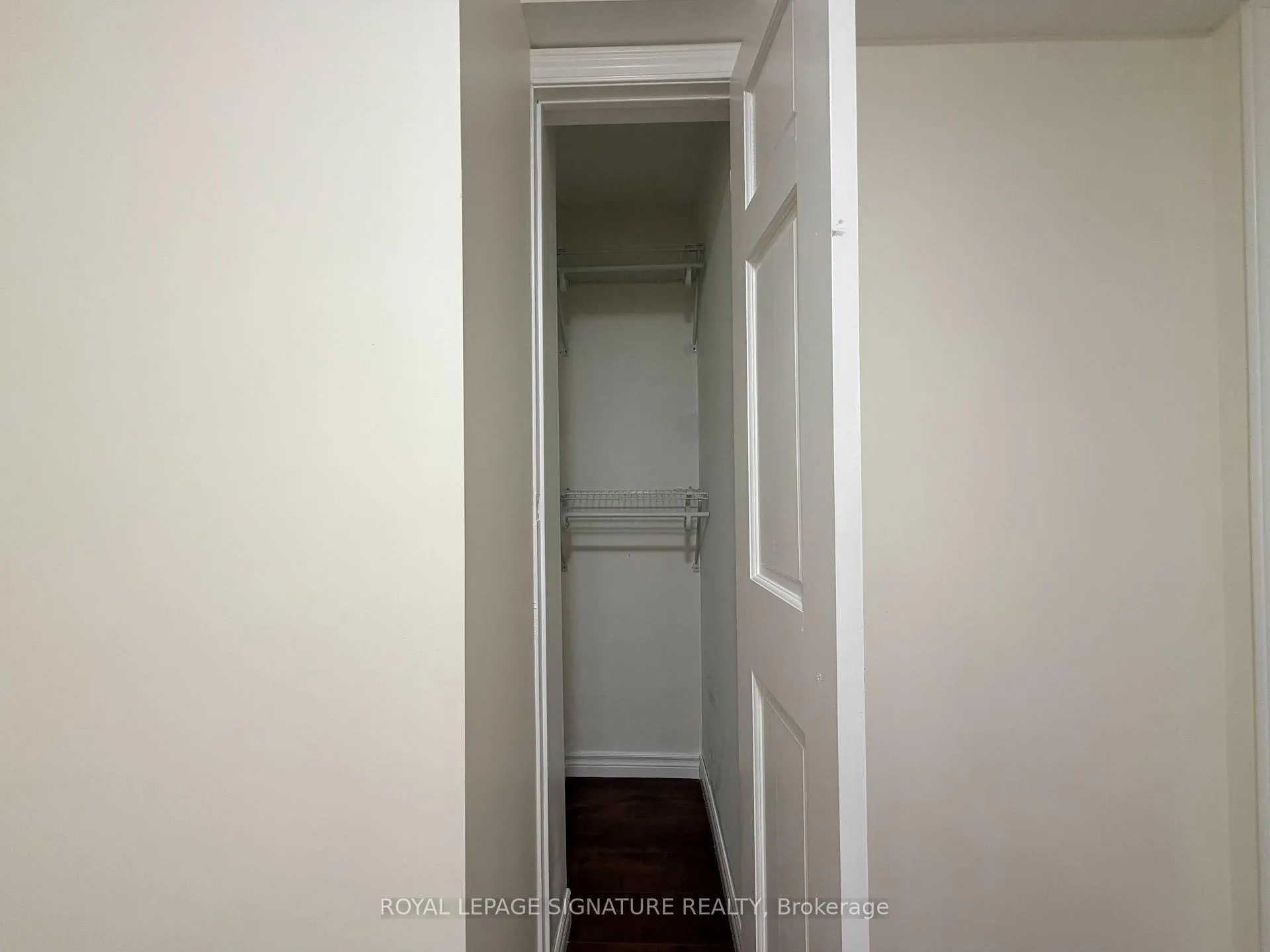 Photo 12 of Unit Lower, 331 Spruce Grove Crescent, Newmarket, Woodland Hill — HOMEH