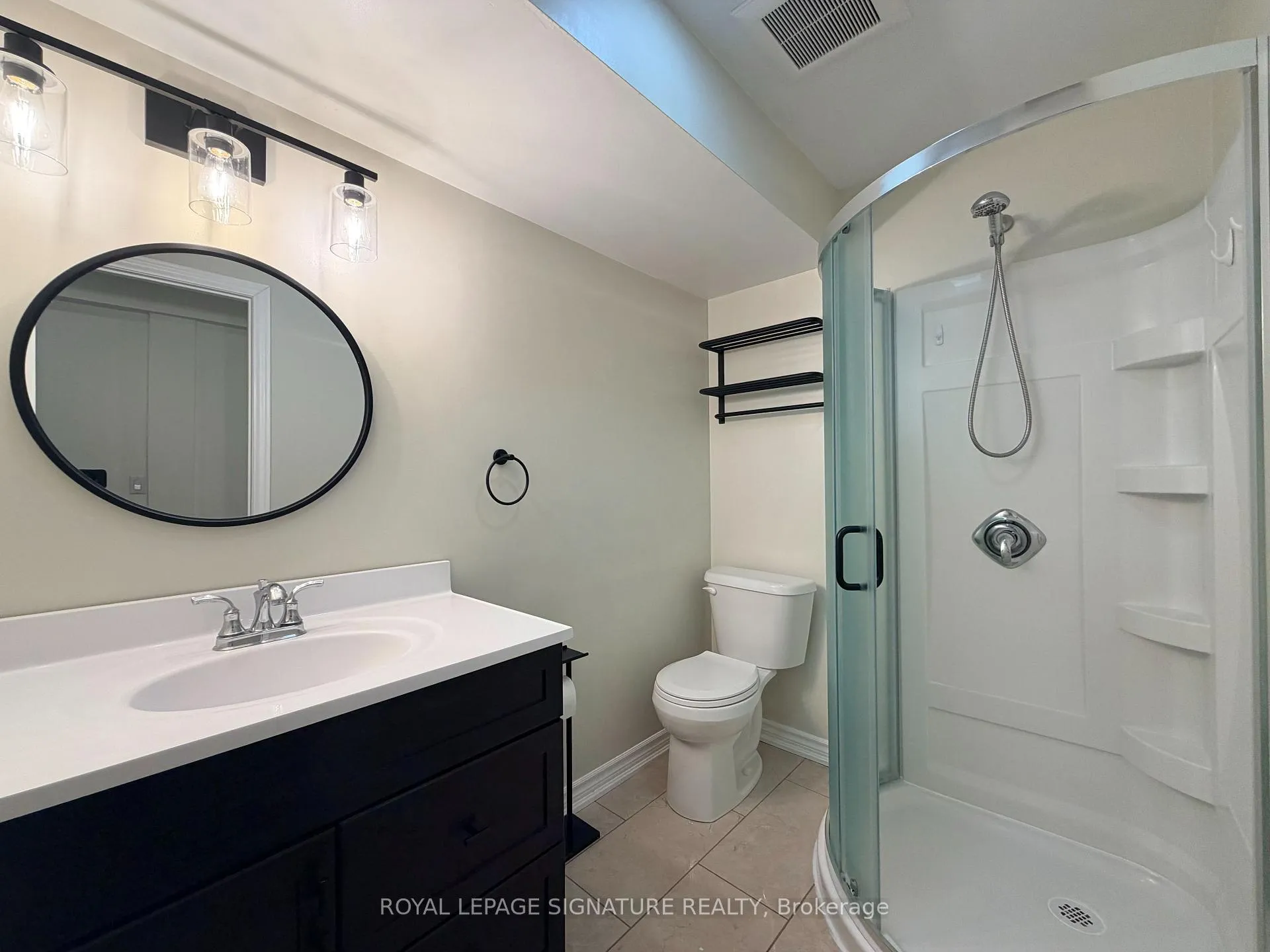 Photo 14 of Unit Lower, 331 Spruce Grove Crescent, Newmarket, Woodland Hill — HOMEH