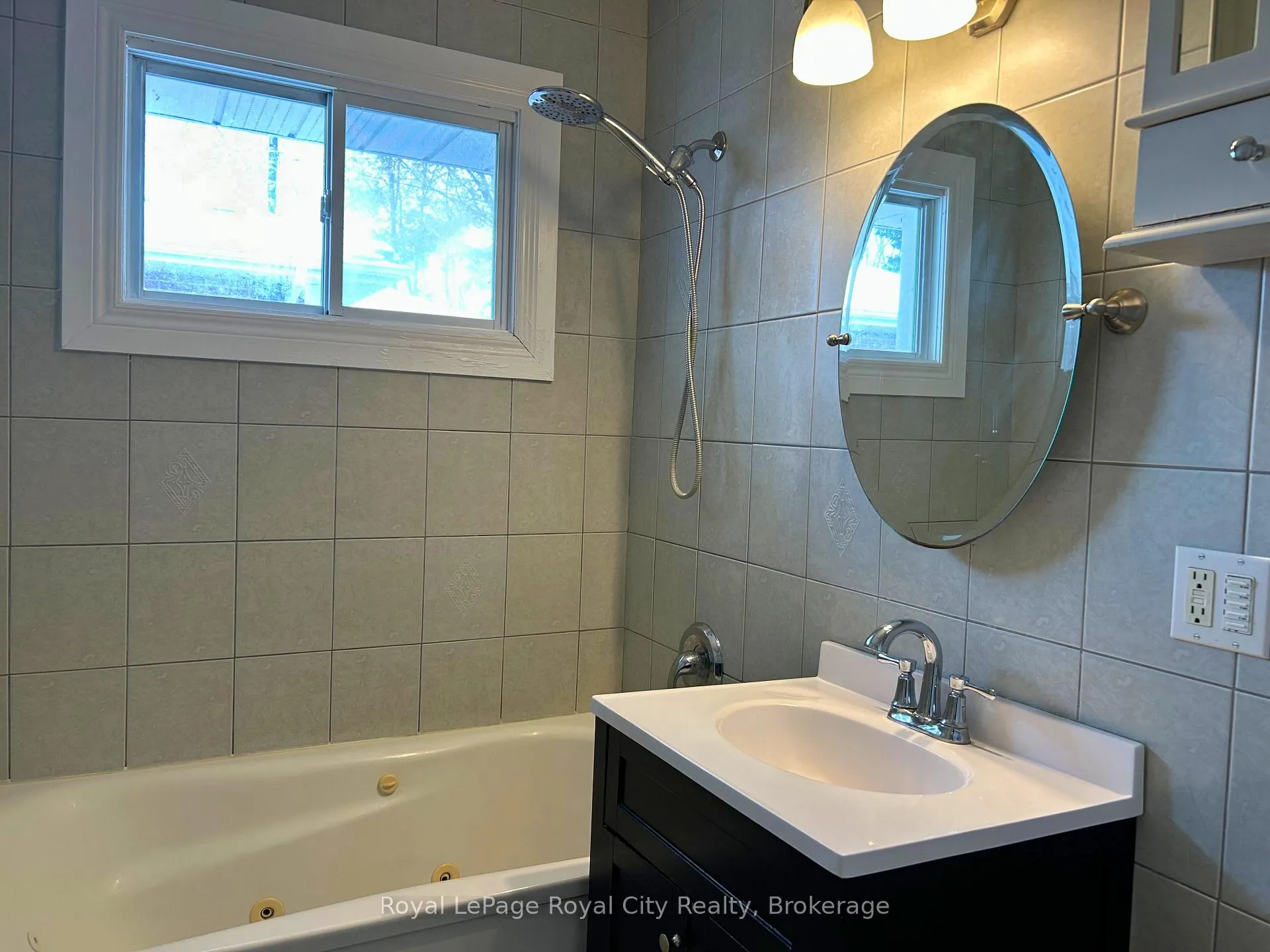 Photo 36 of Unit Upper, 182 Metcalfe Street, Guelph, General Hospital — HOMEH