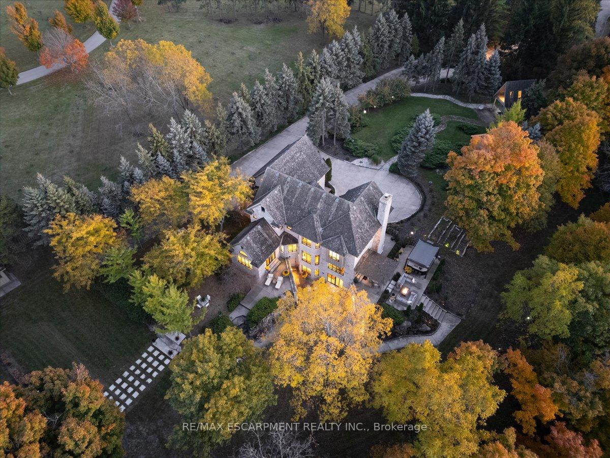Photo 40 of 90 Ridge Road W, Grimsby, Grimsby Escarpment — HOMEH