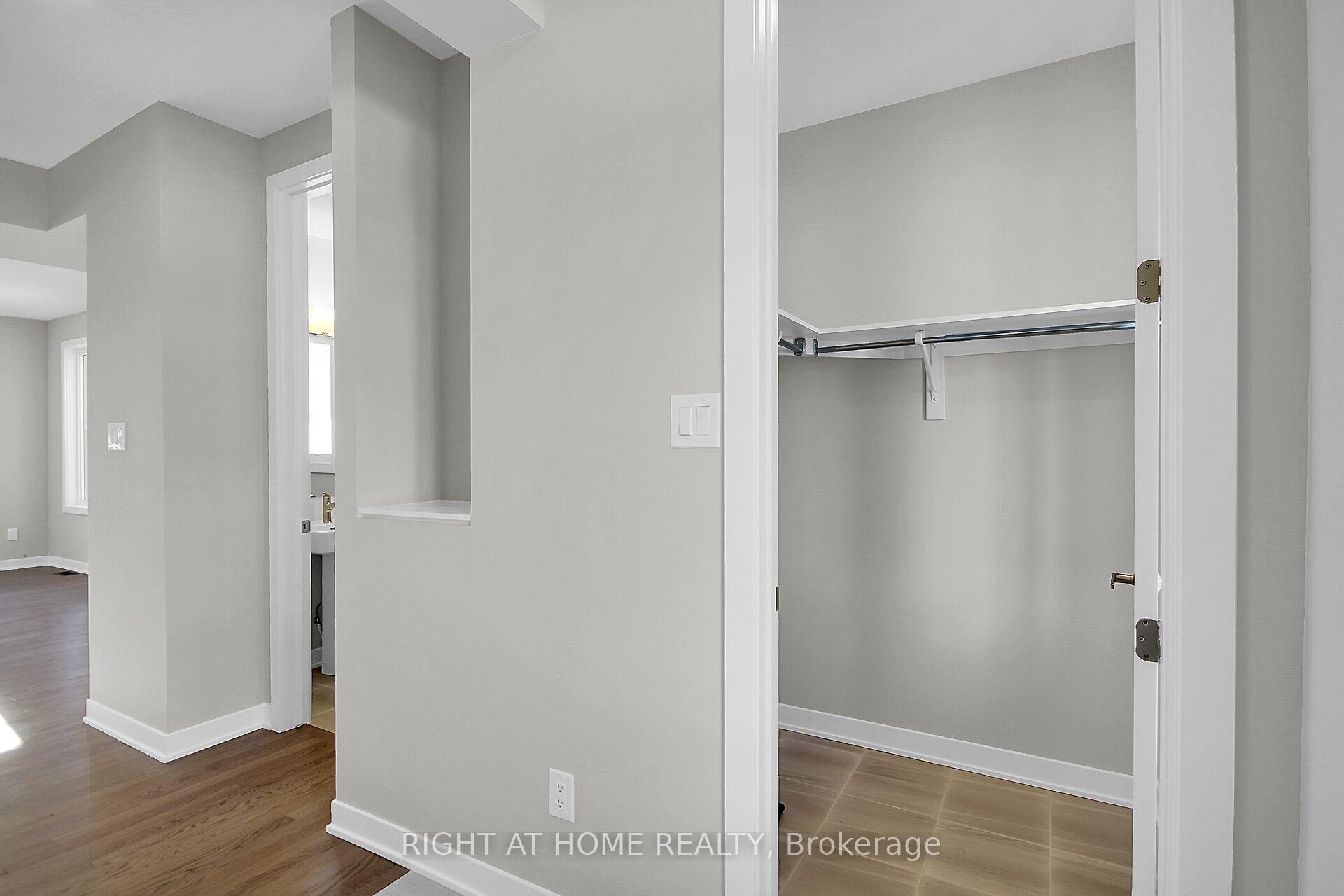 Photo 4 of 169 Conservancy Drive, Ottawa, Barrhaven - Heritage Park — HOMEH